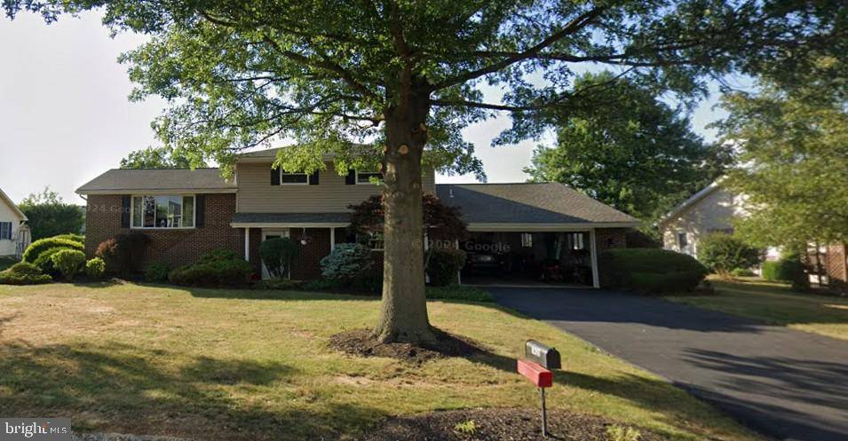 York, PA 17404,1425 BREEZEVIEW DR