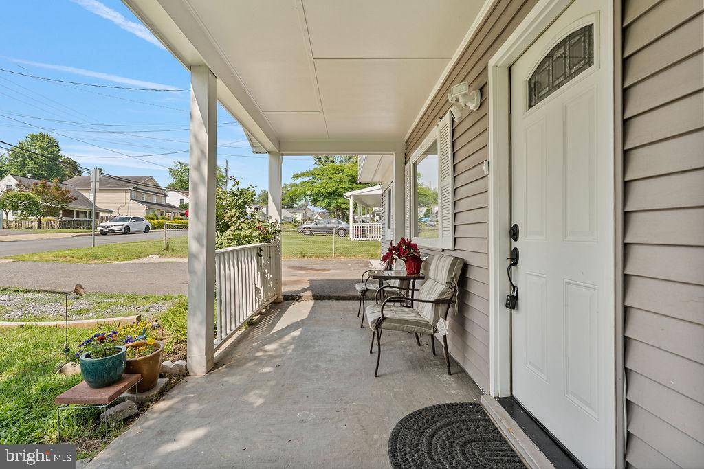 Manassas Park, VA 20111,112 POLK DR