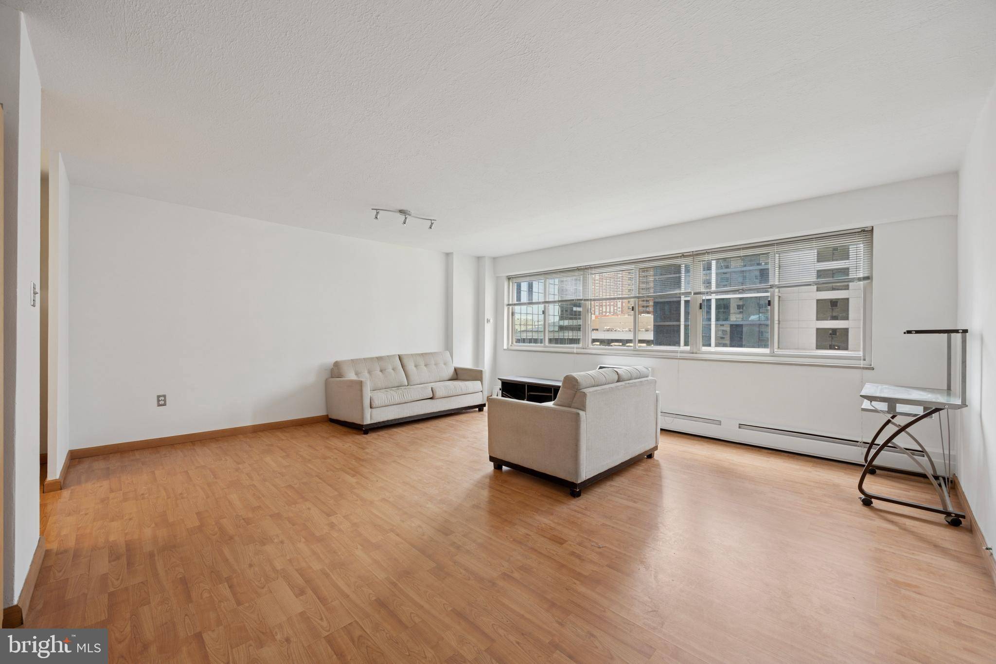 Philadelphia, PA 19103,1900-34 JOHN F KENNEDY BLVD #1206
