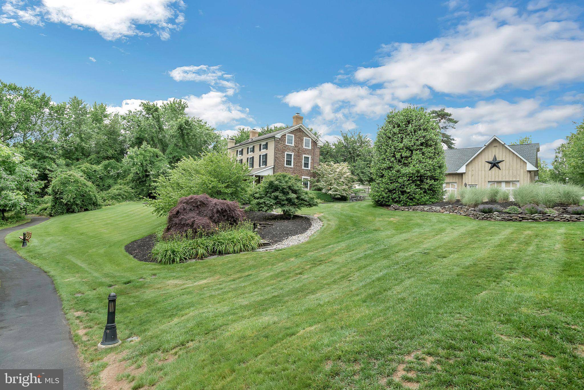 Chalfont, PA 18914,250 CAMBRIDGE PL
