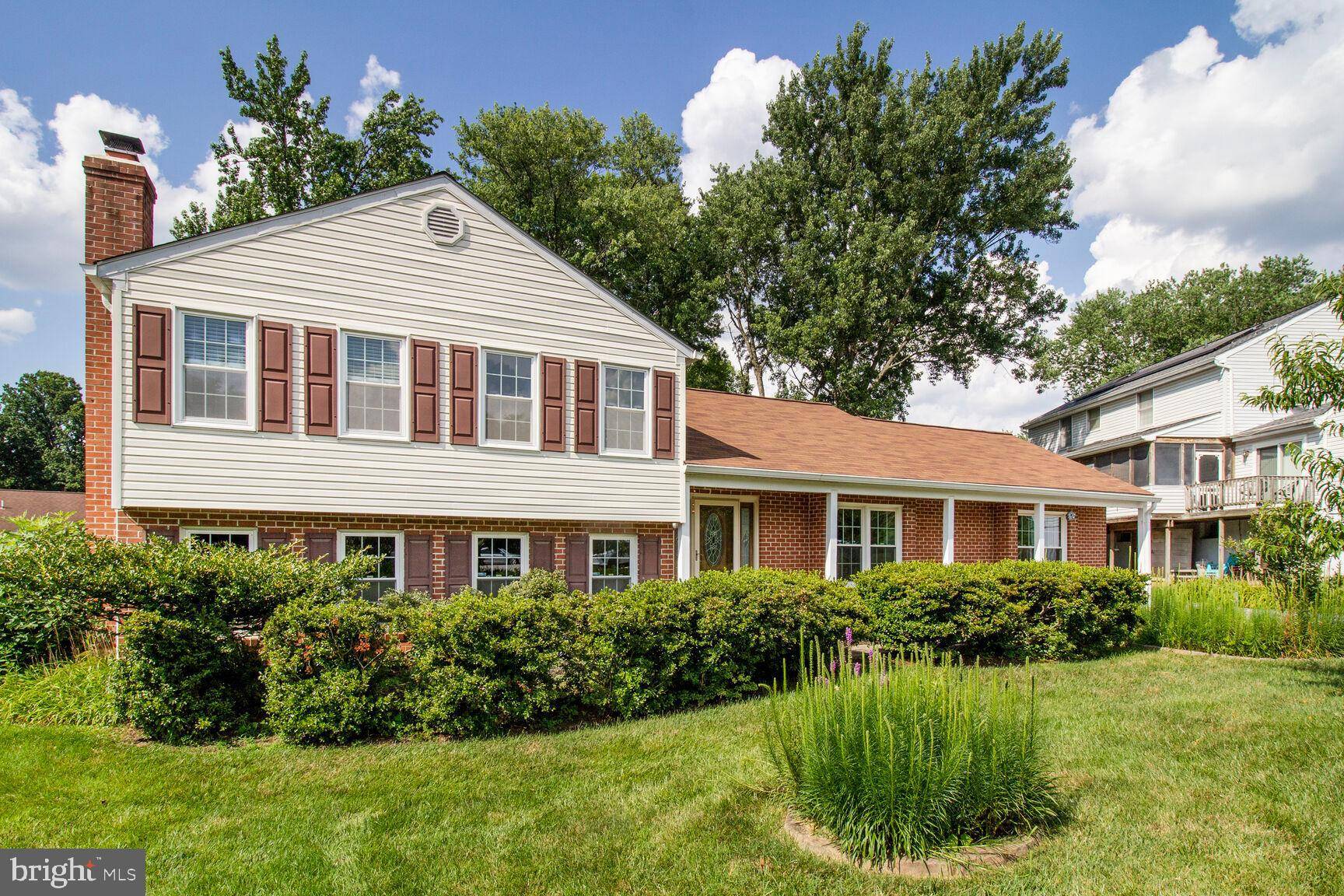 Columbia, MD 21045,5284 CORNCOCKLE CT