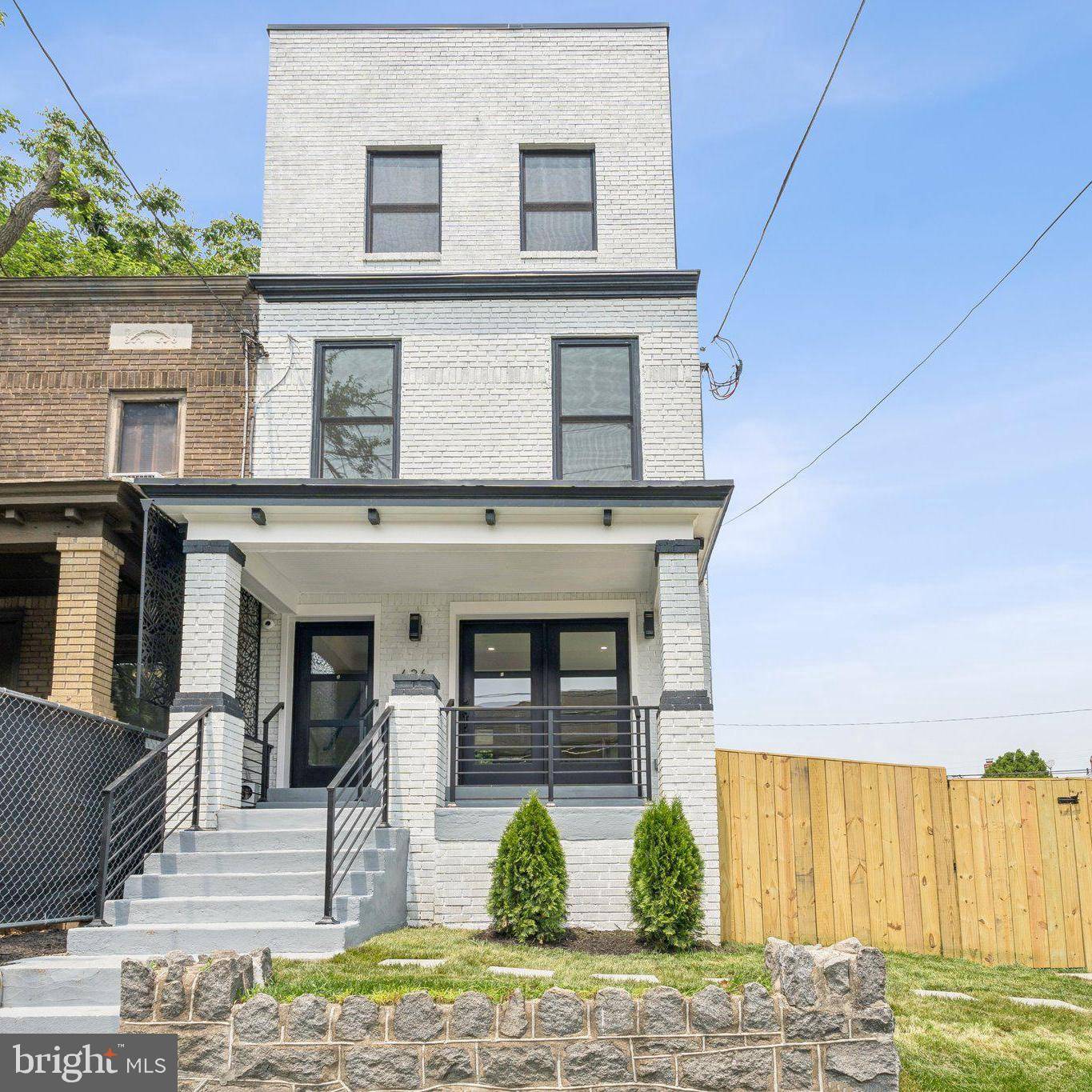 Washington, DC 20017,636 EDGEWOOD ST NE #B