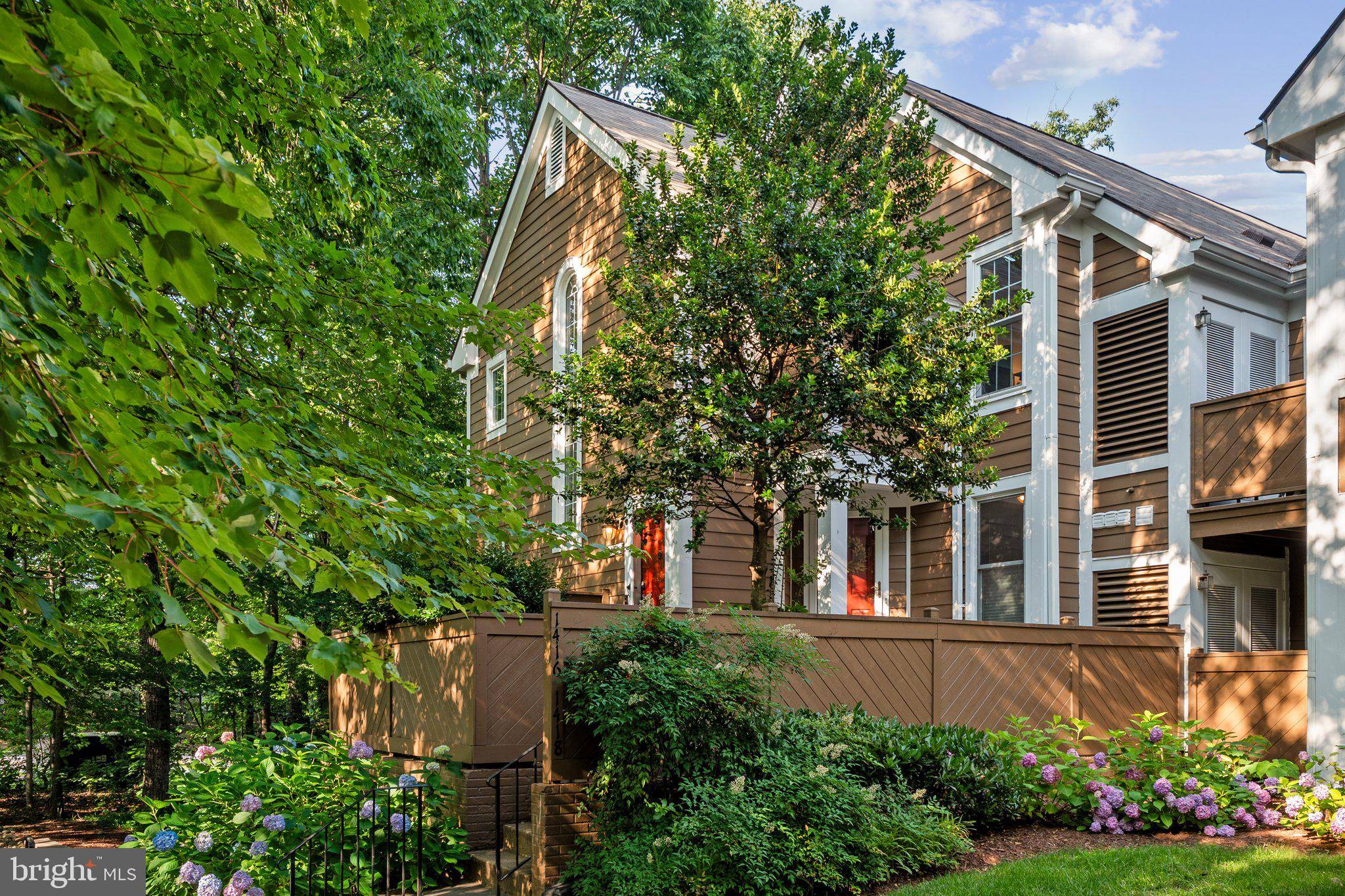 Reston, VA 20194,1418 CHURCH HILL PL #1418