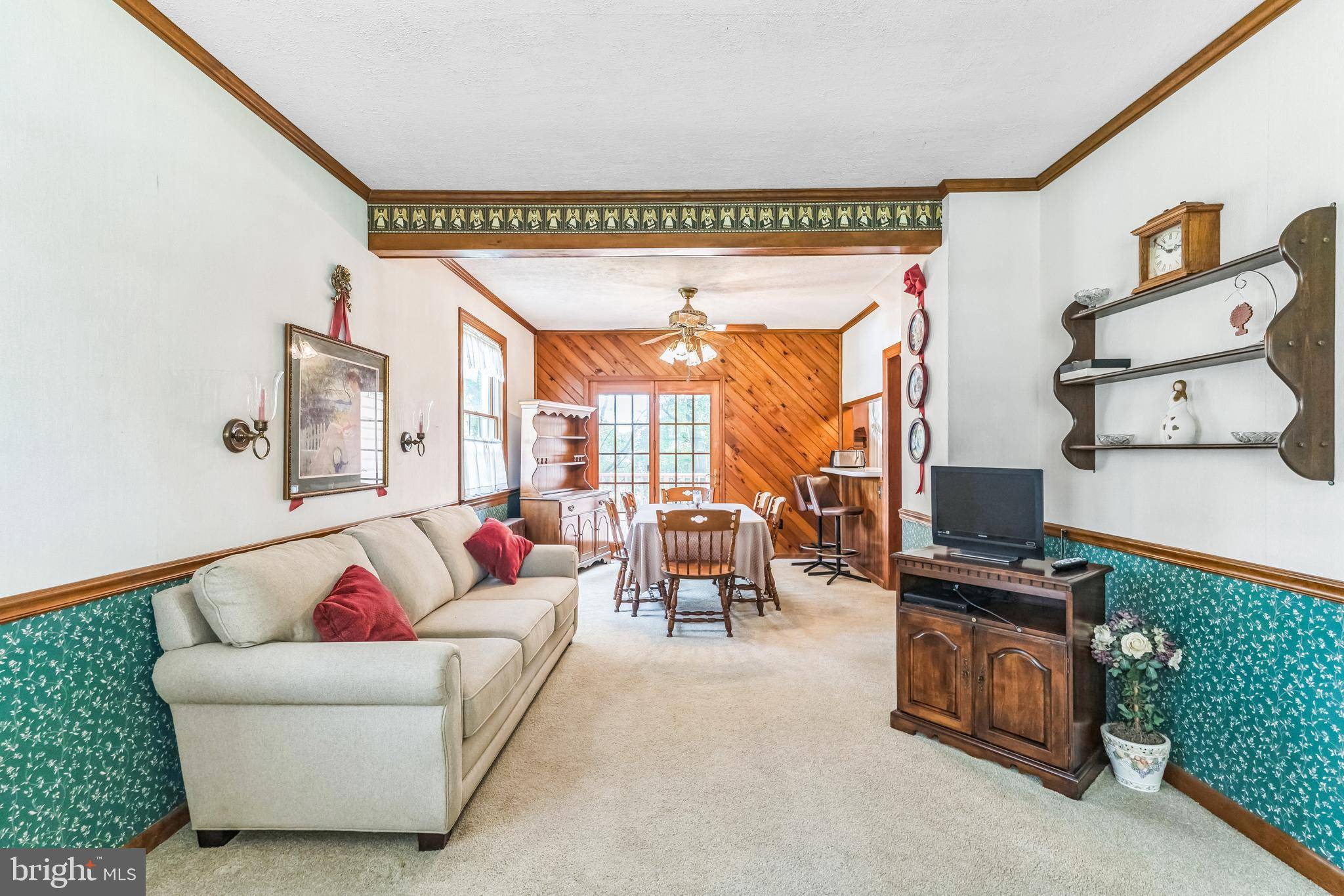 Hatboro, PA 19040,35 WILLIAMS LN