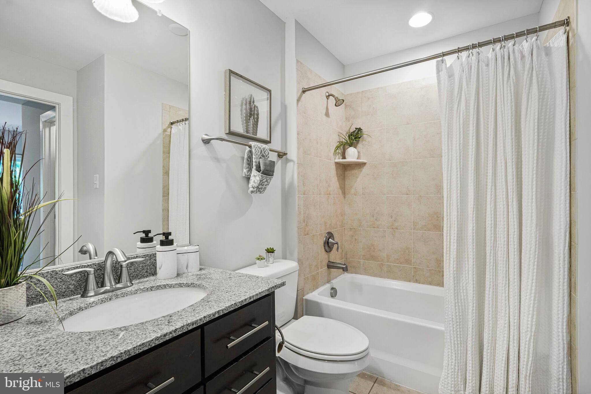 Ashburn, VA 20147,44713 PLYMPTON SQ