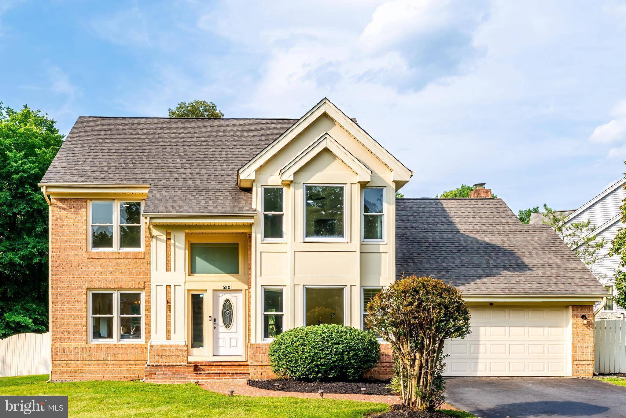 Centreville, VA 20121,6801 MT OLIVE CT