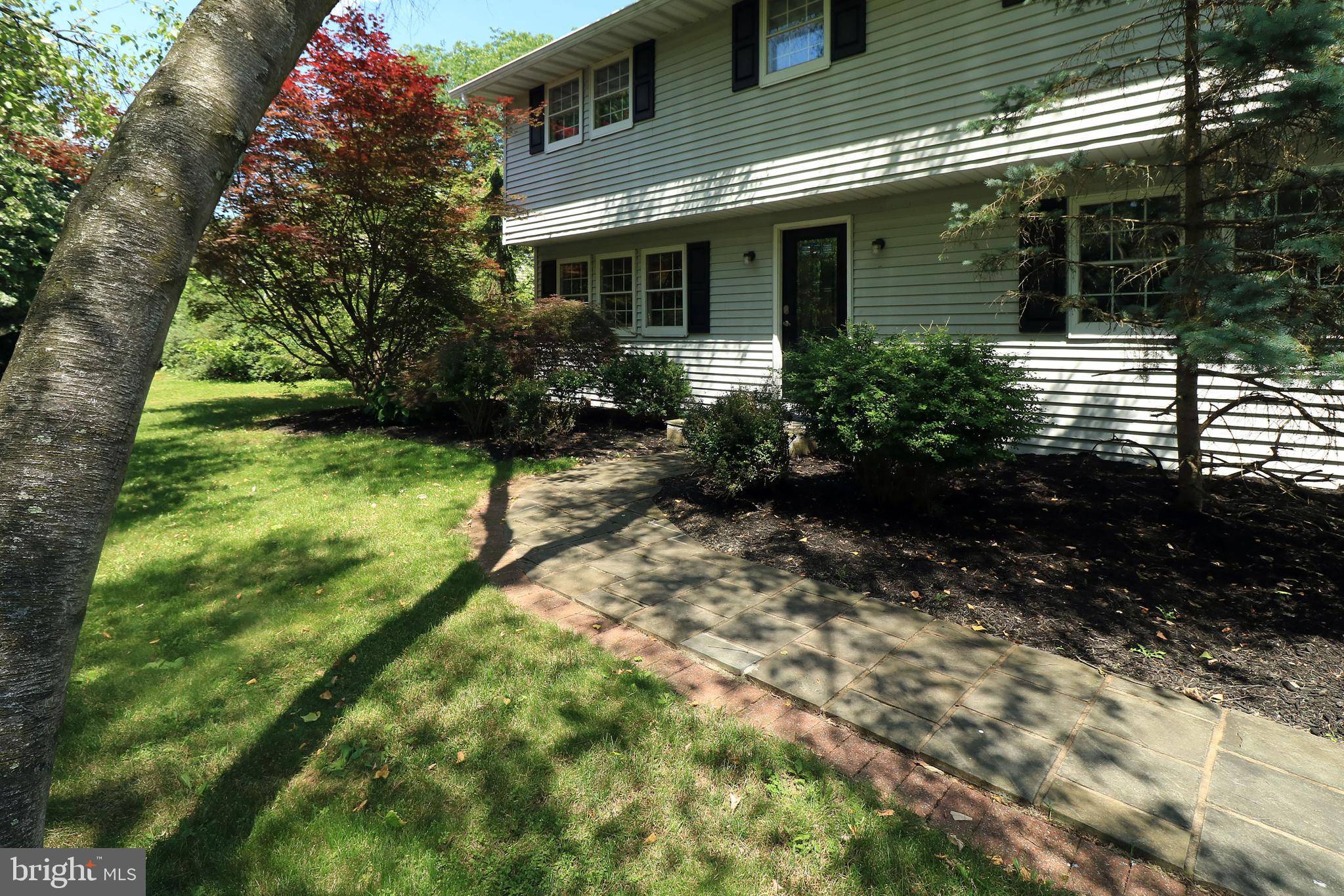 State College, PA 16801,872 BAYBERRY DR