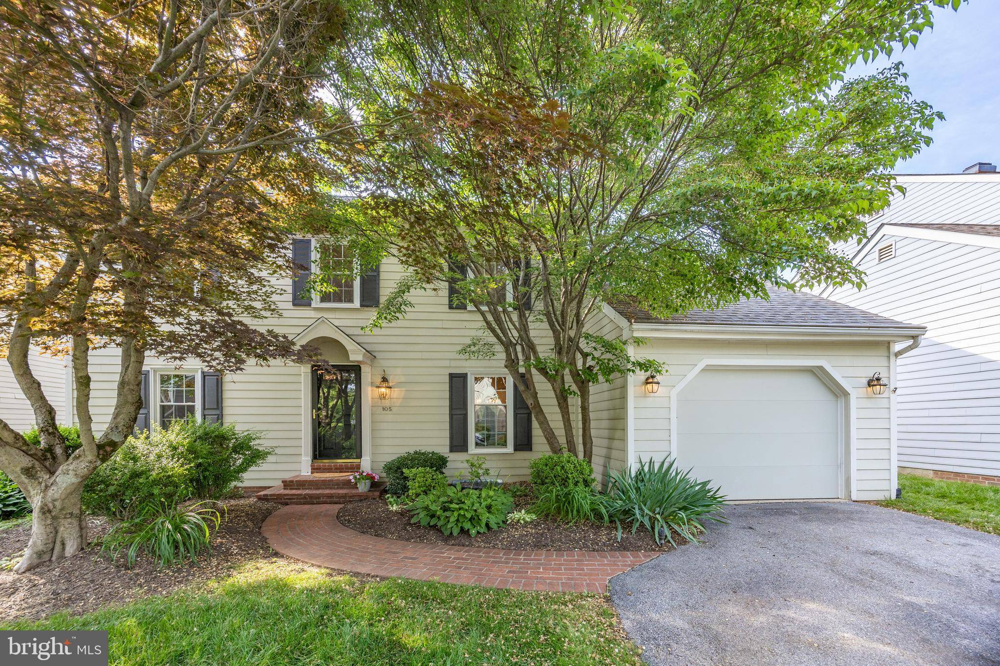 West Chester, PA 19380,105 HEDGEROW LN