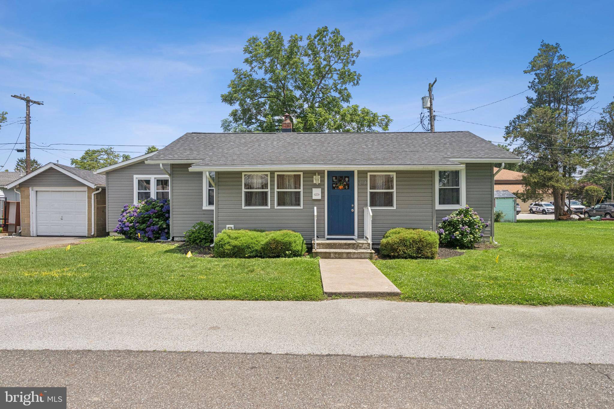 Carneys Point, NJ 08069,253-F ST
