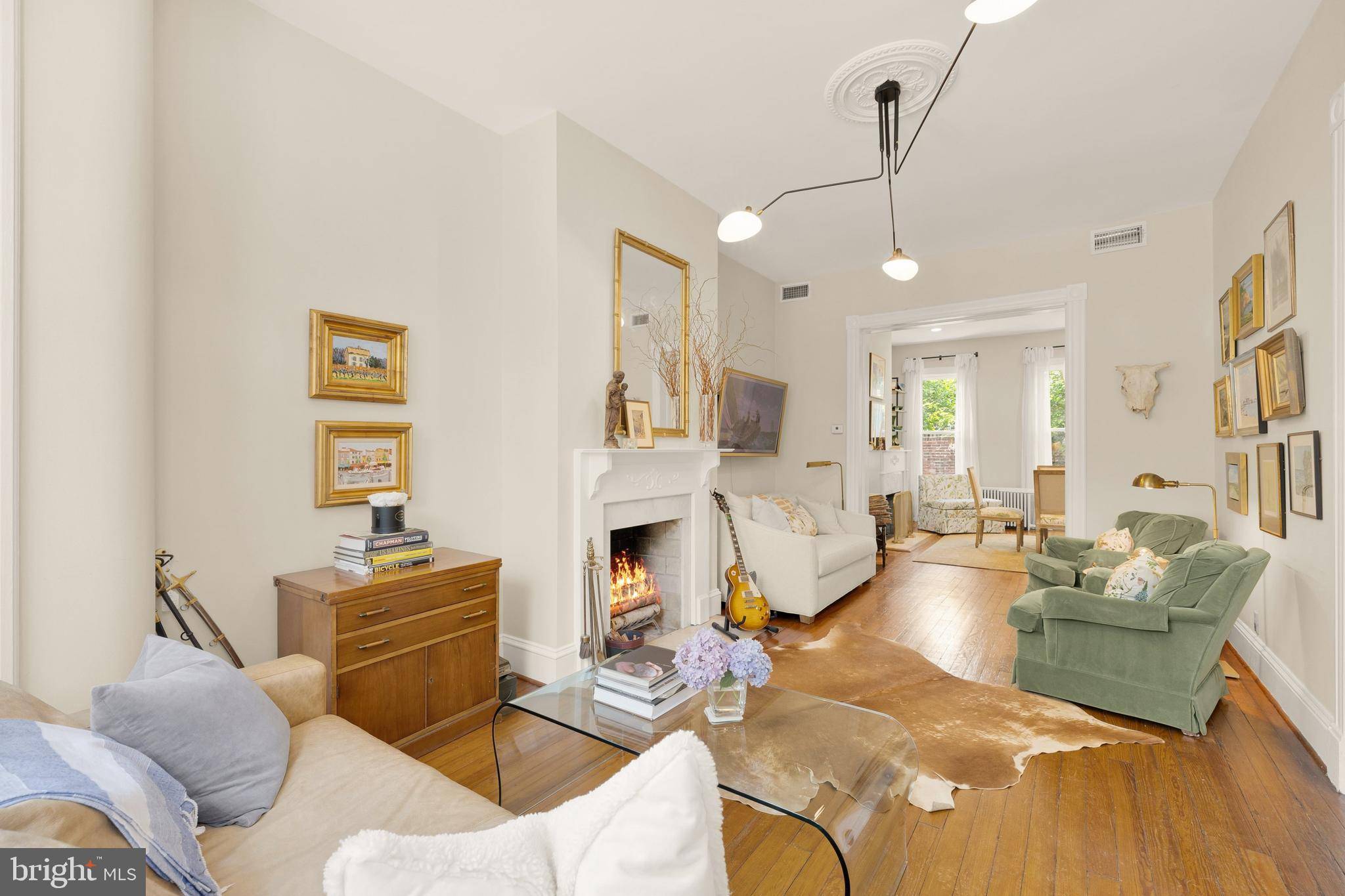 Washington, DC 20003,107 5TH ST SE