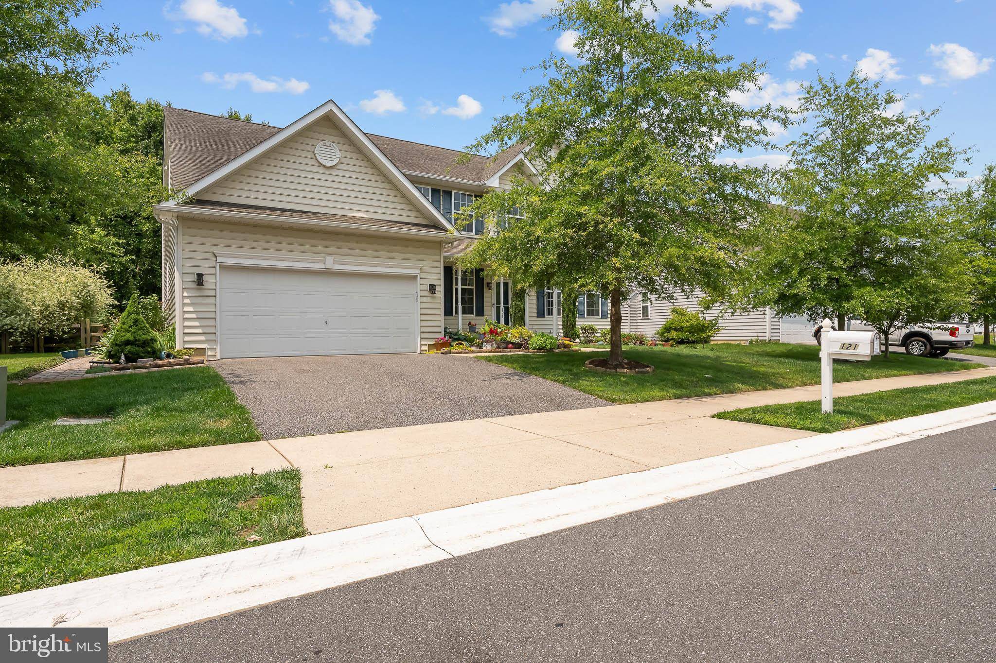 Bear, DE 19701,121 WILLOW OAK BLVD