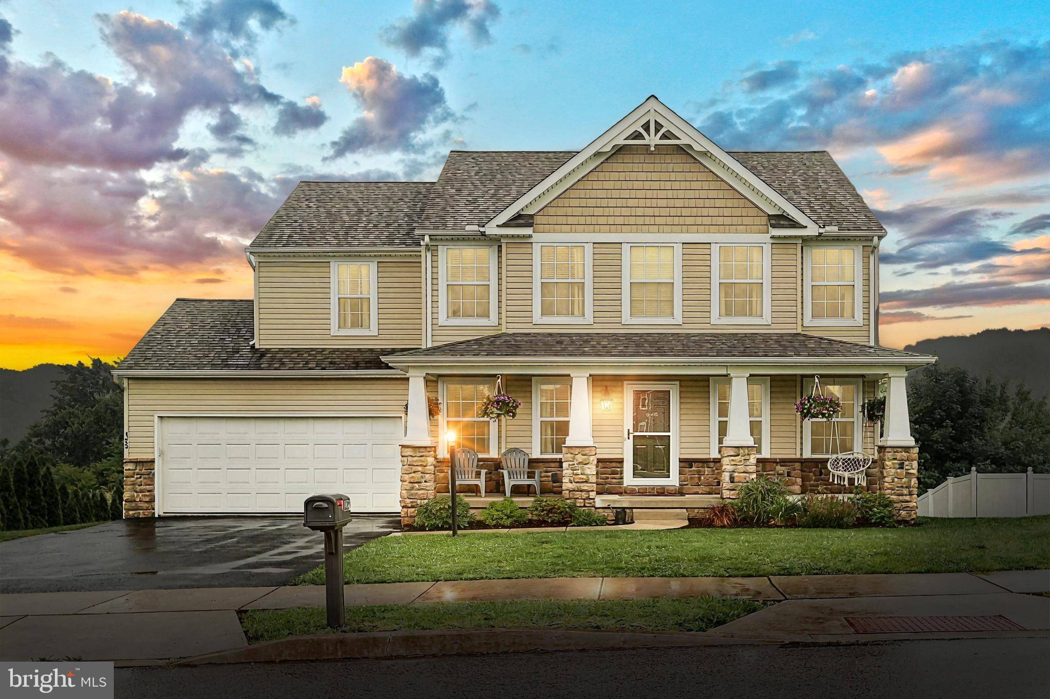 Windsor, PA 17366,125 AZALEA DR