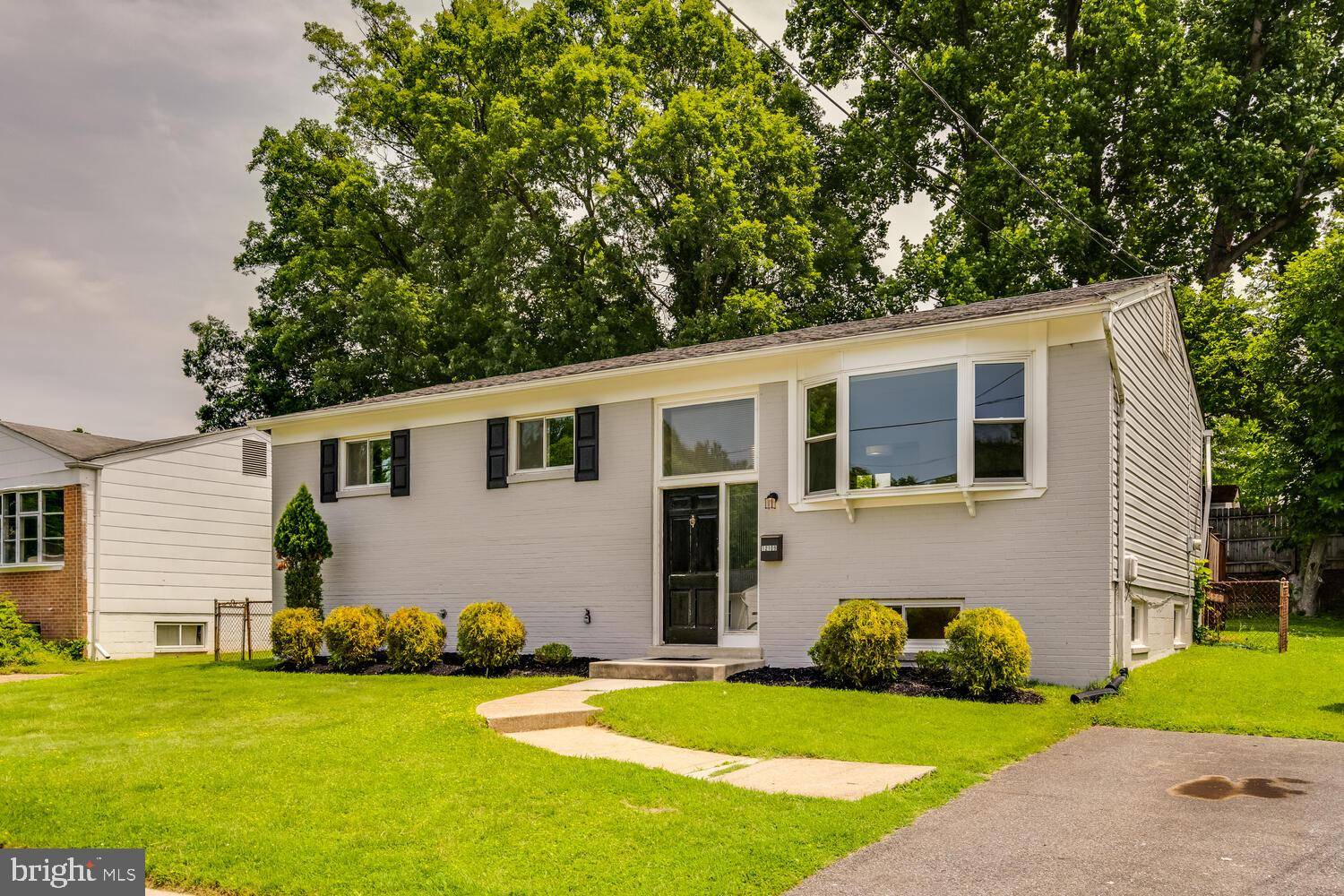 Rockville, MD 20852,12109 LAUDERDALE DR