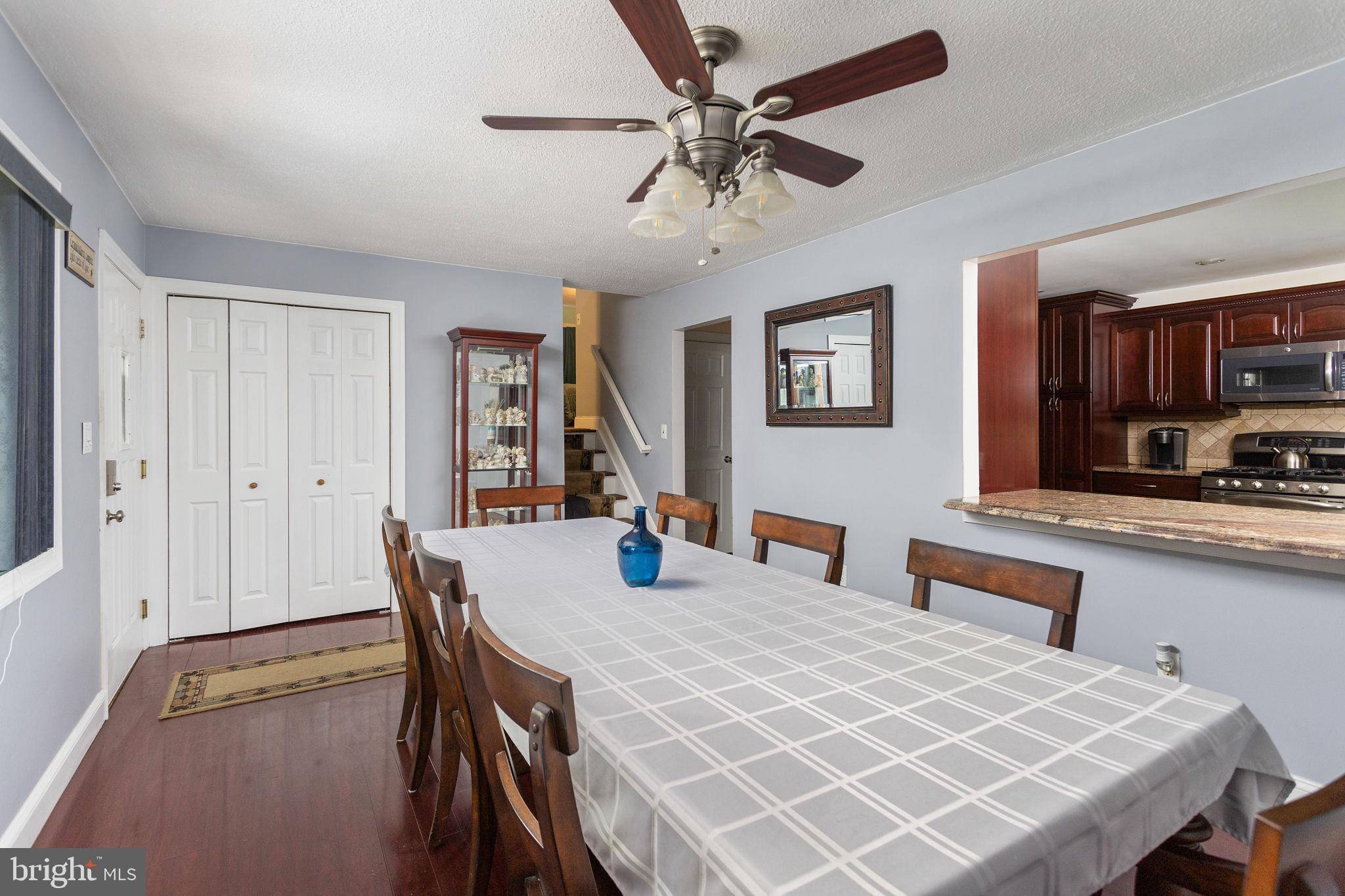 Hamilton, NJ 08620,25 TOBY LN