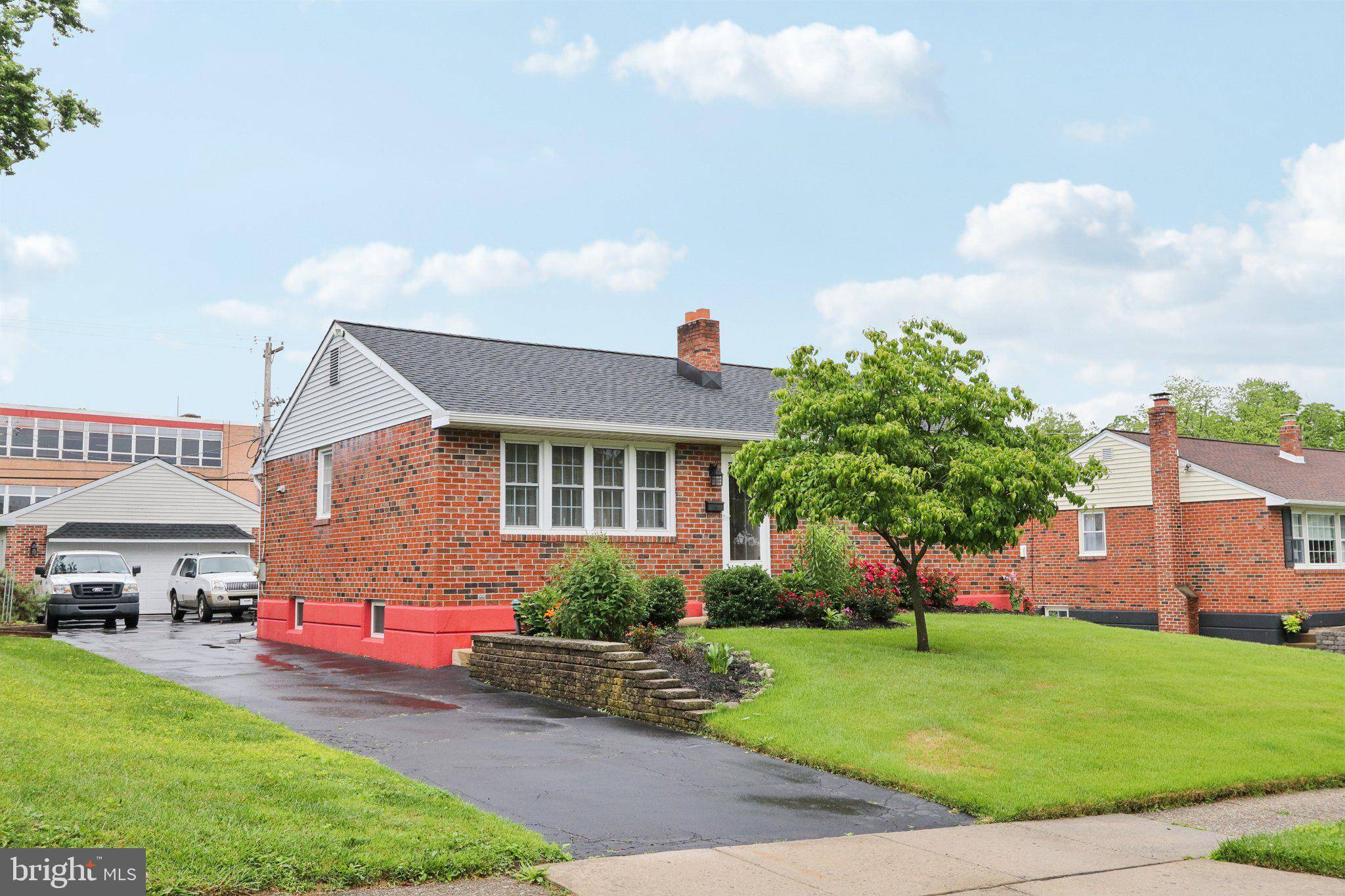 Norristown, PA 19403,407 PINECREST RD
