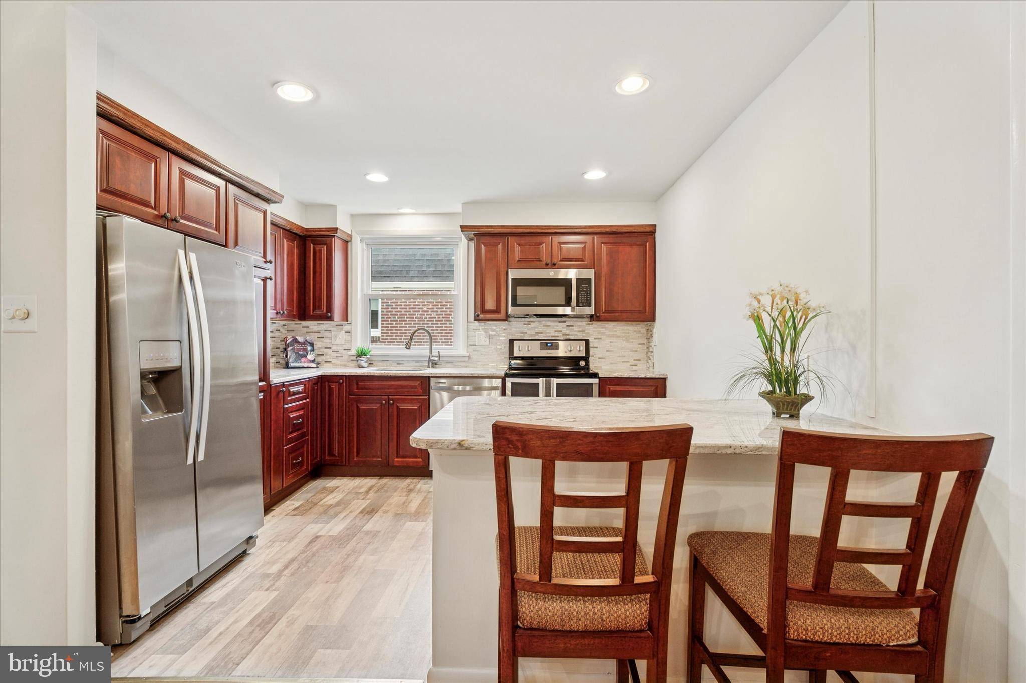 Jenkintown, PA 19046,575 WANAMAKER RD