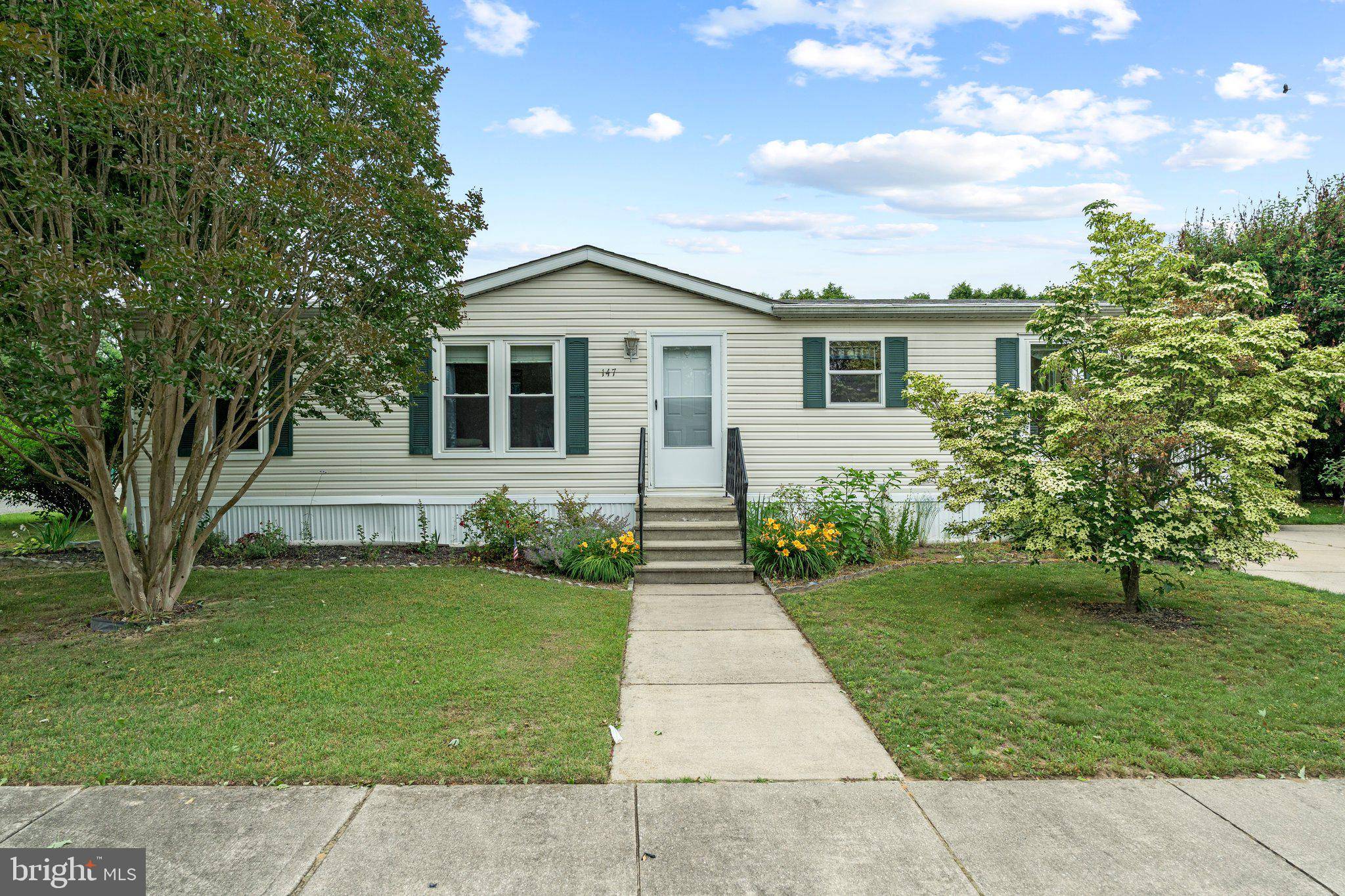Vineland, NJ 08360,1887 N DELSEA DR #147 HOLLYHOCK DR