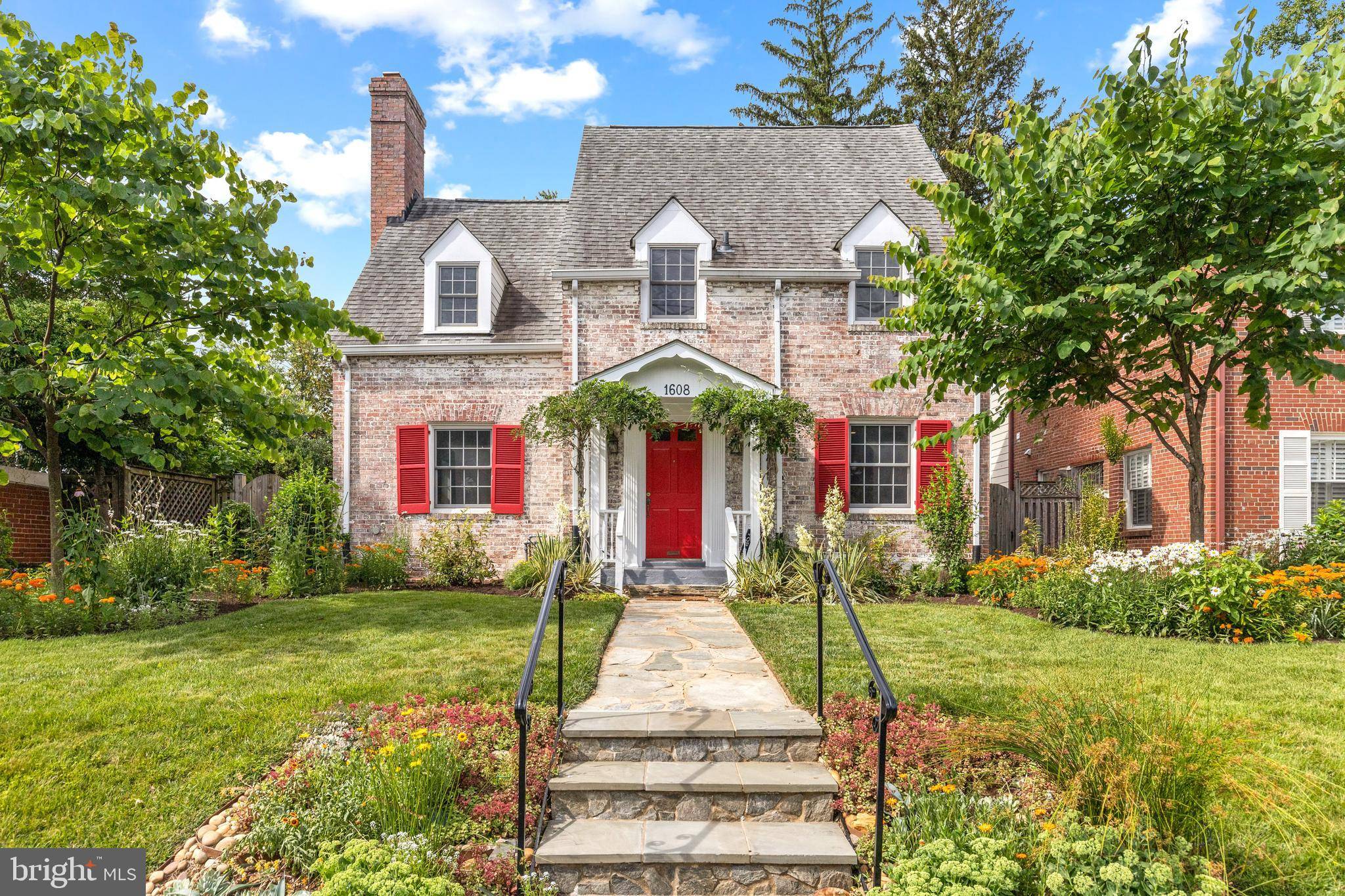 Washington, DC 20011,1608 MANCHESTER LN NW
