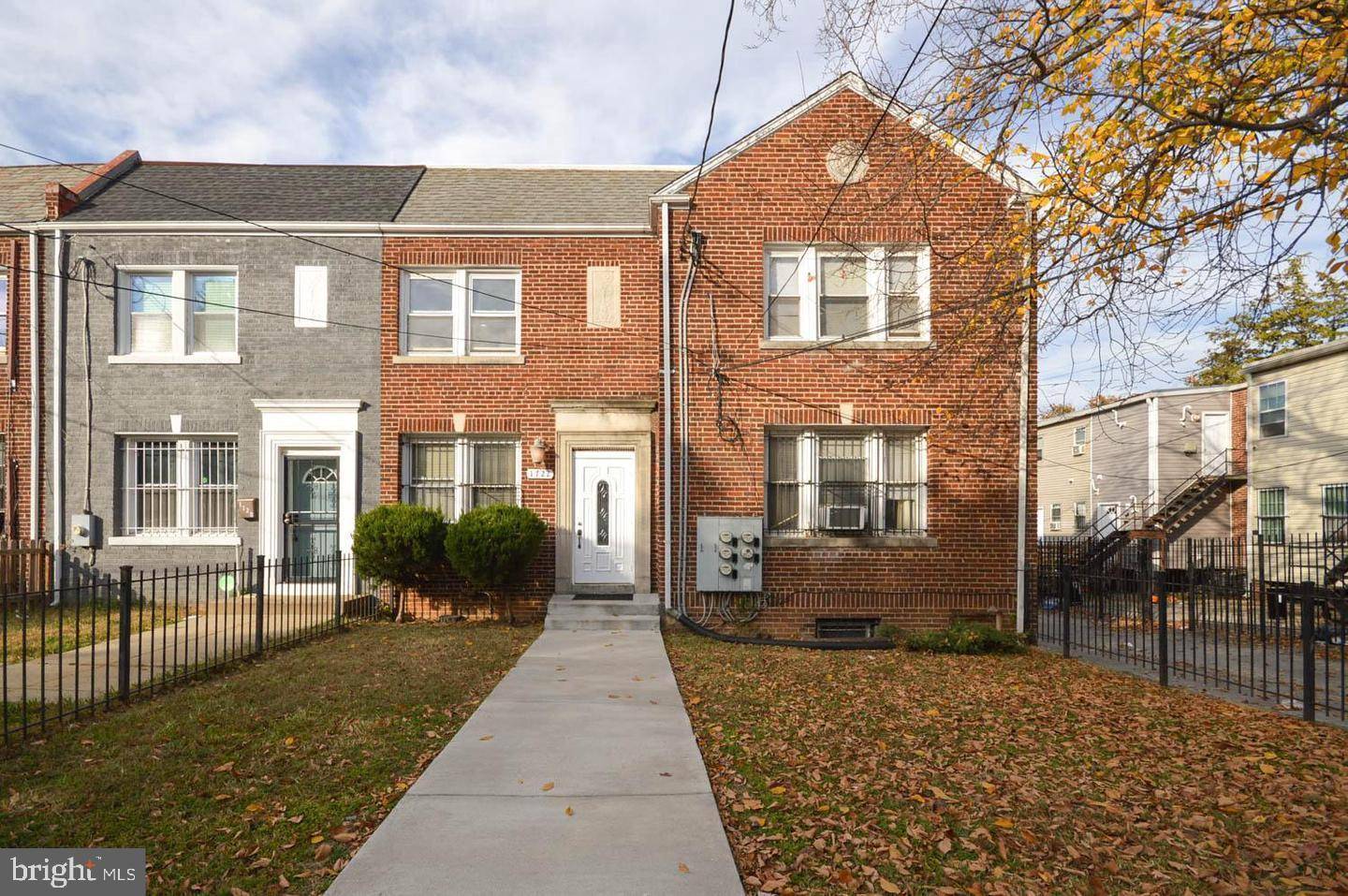 Washington, DC 20020,1722 T ST SE