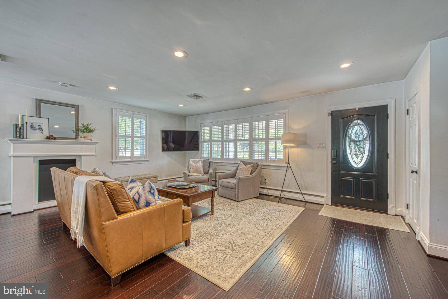 Newtown Square, PA 19073,742 ELGIN RD