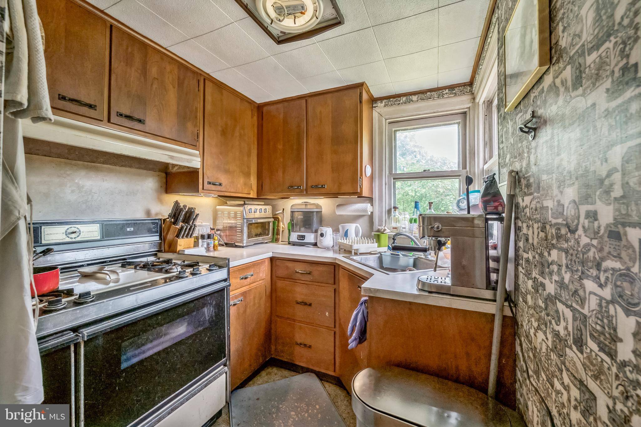 Perkasie, PA 18944,513 RACE ST