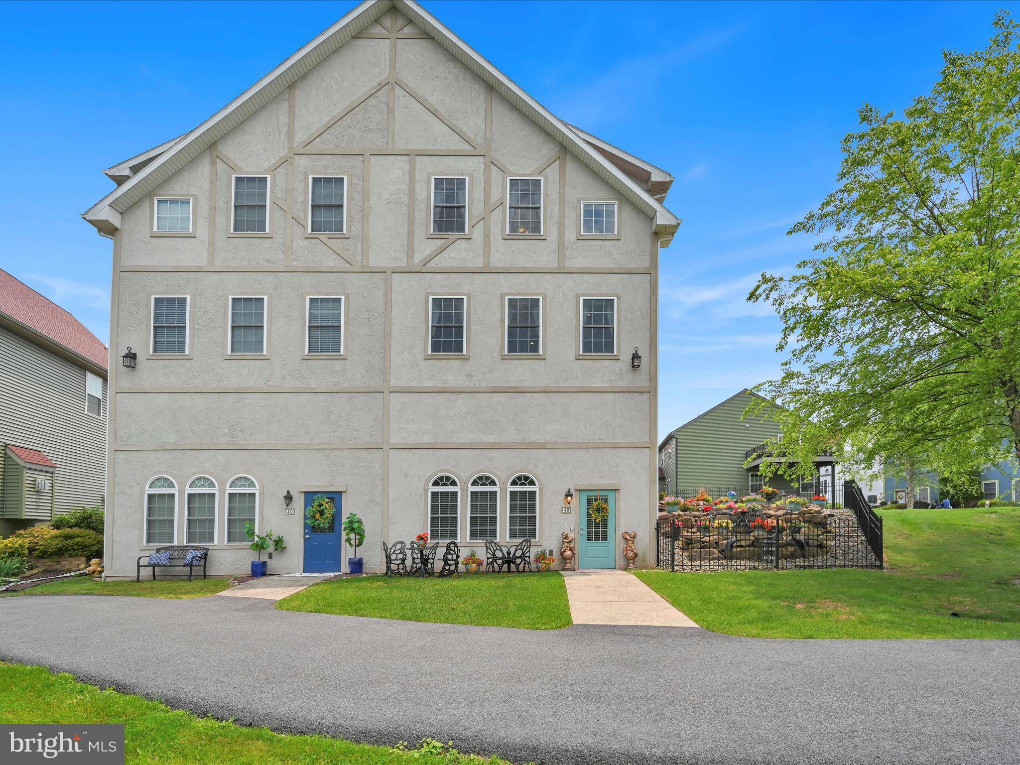 Reinholds, PA 17569,42 BISSENDEN WAY