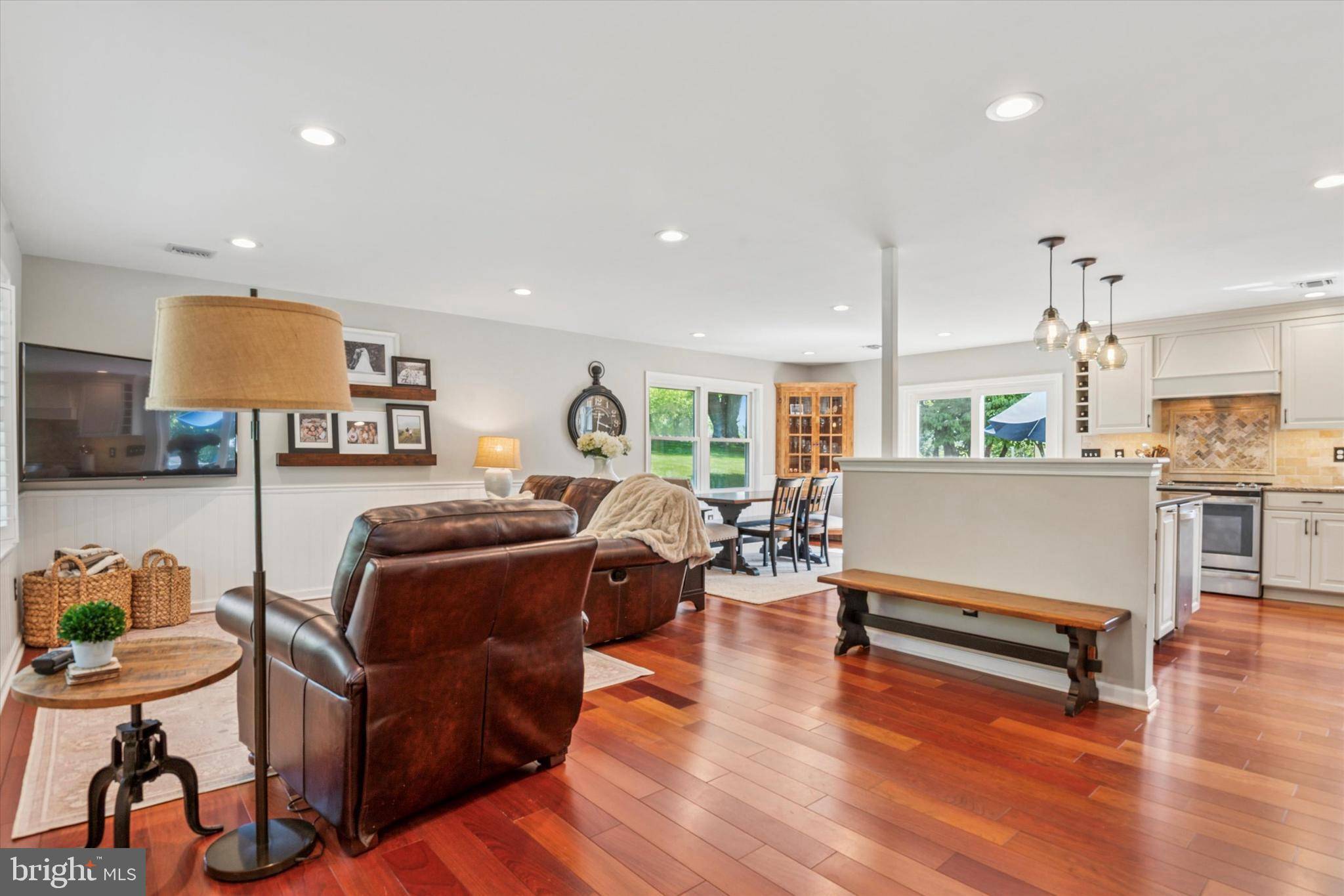 Glen Mills, PA 19342,15 PAUL LN
