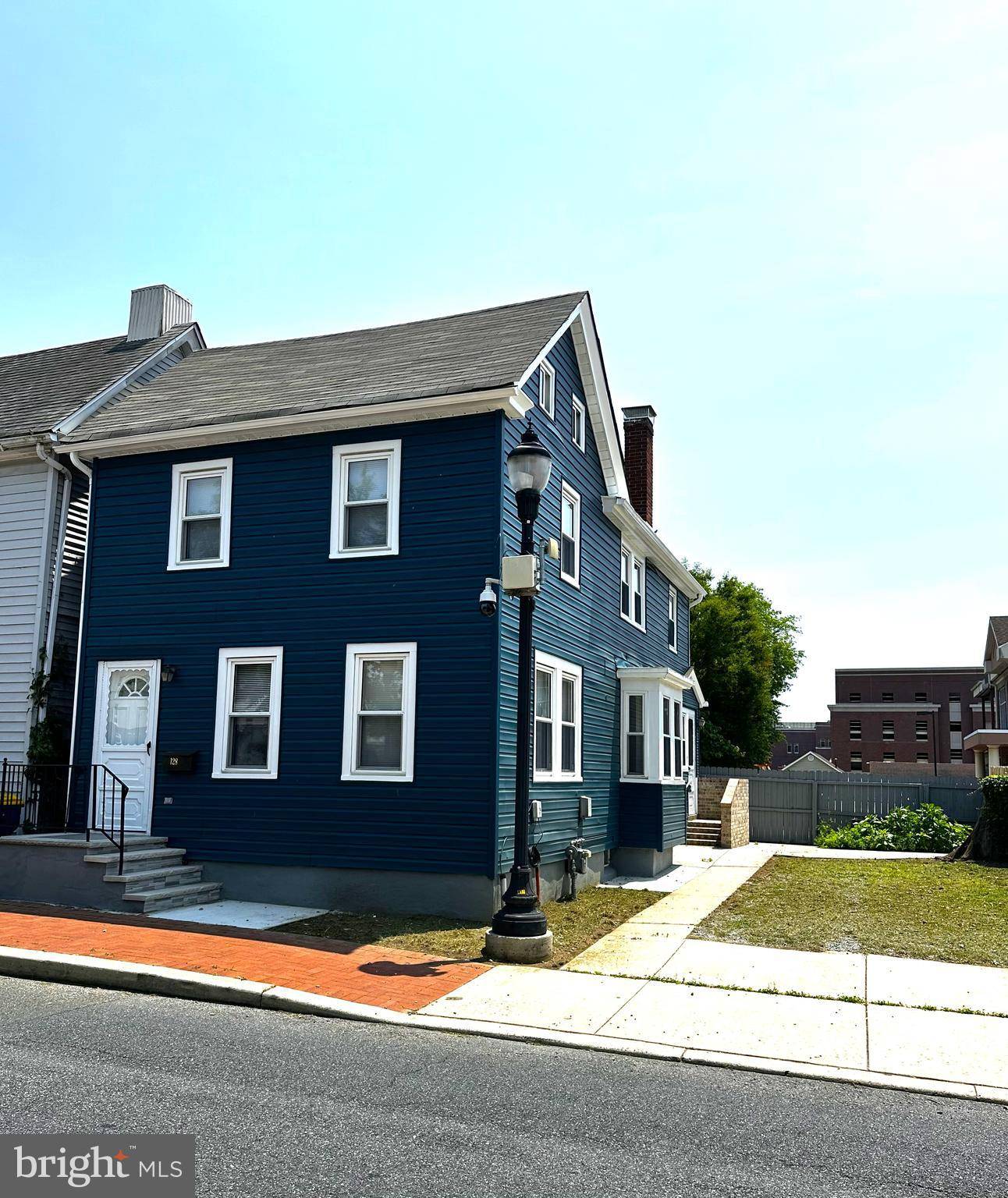 Dover, DE 19904,128 W NORTH ST