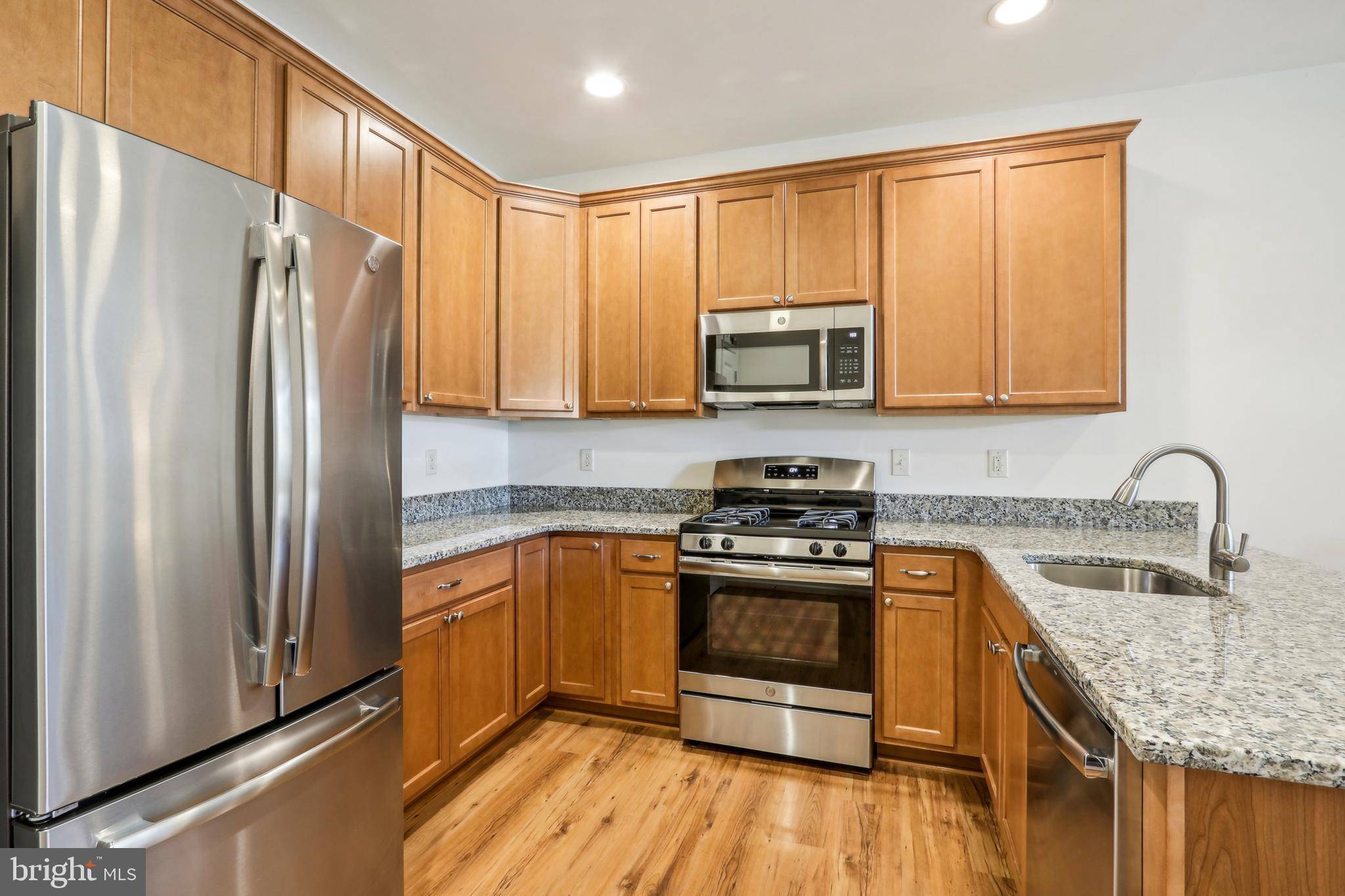 Sellersville, PA 18960,407 RIDGEVIEW COURT
