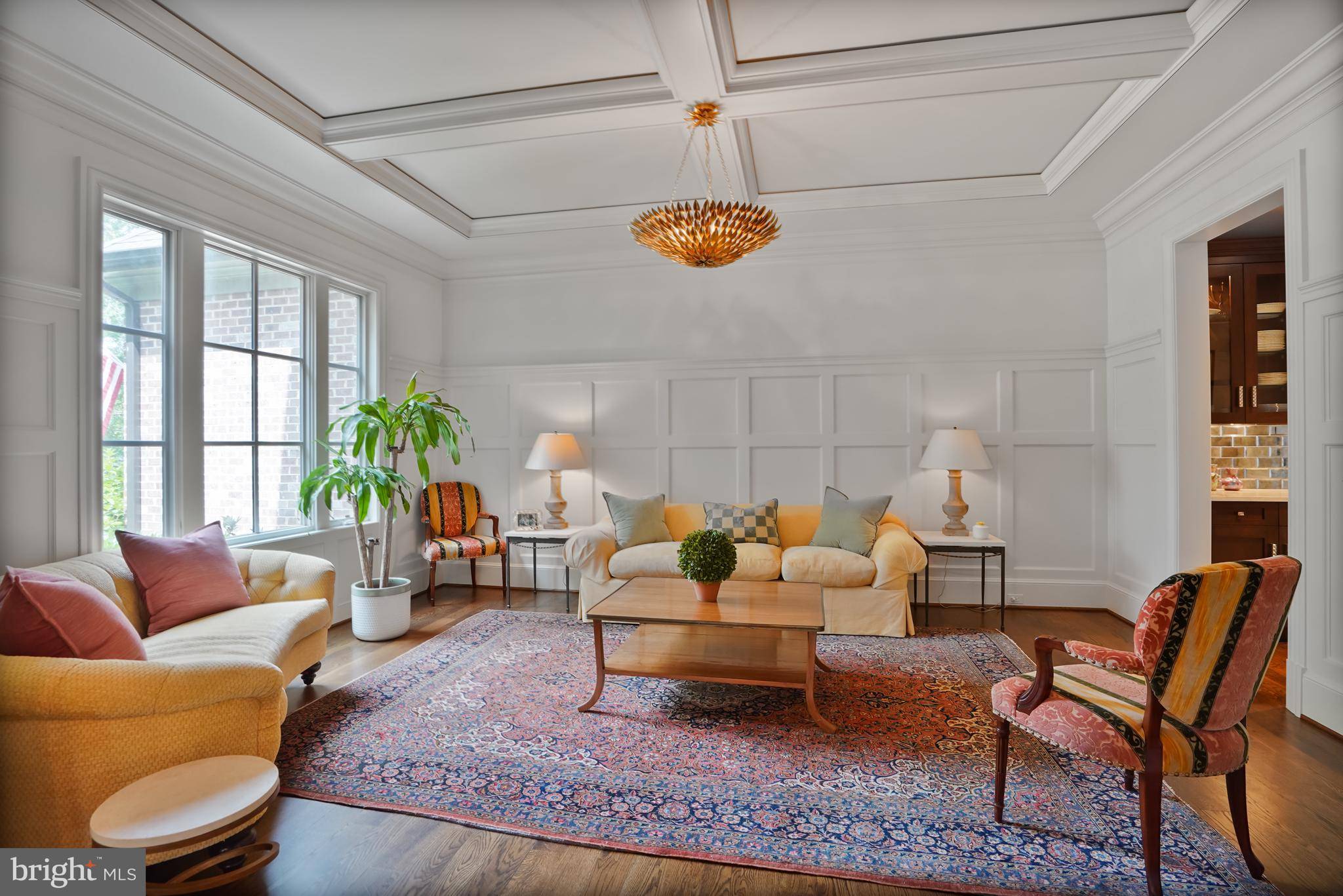 Mclean, VA 22101,6123 LONG MEADOW RD
