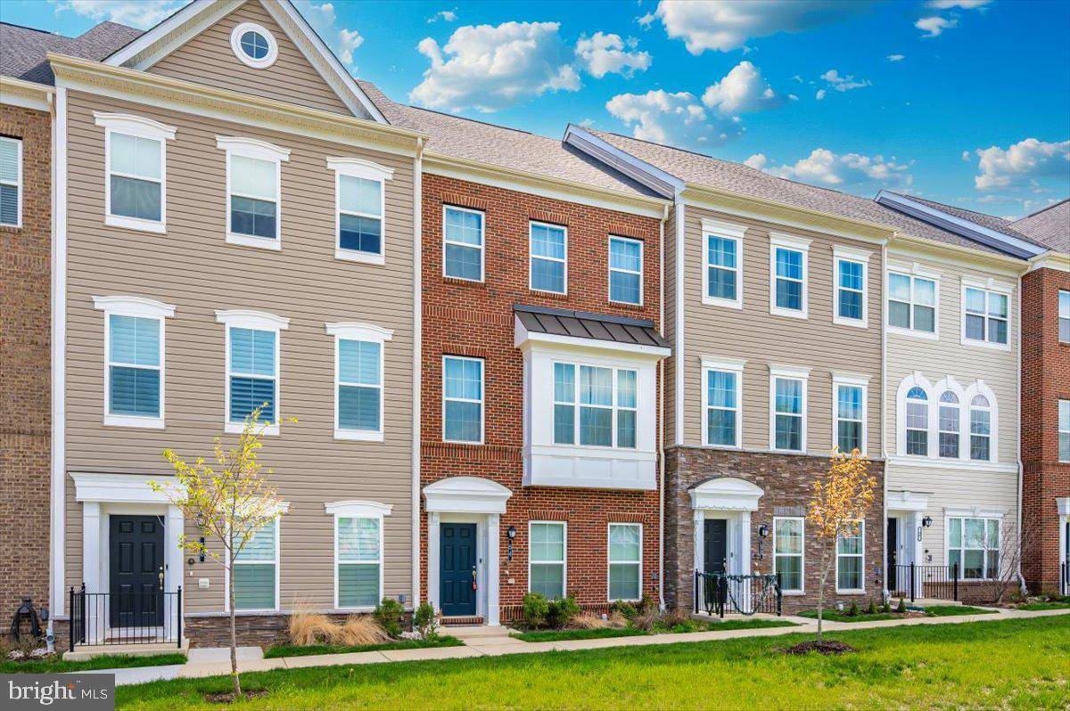 Gaithersburg, MD 20878,54 GARDEN MEADOW PL
