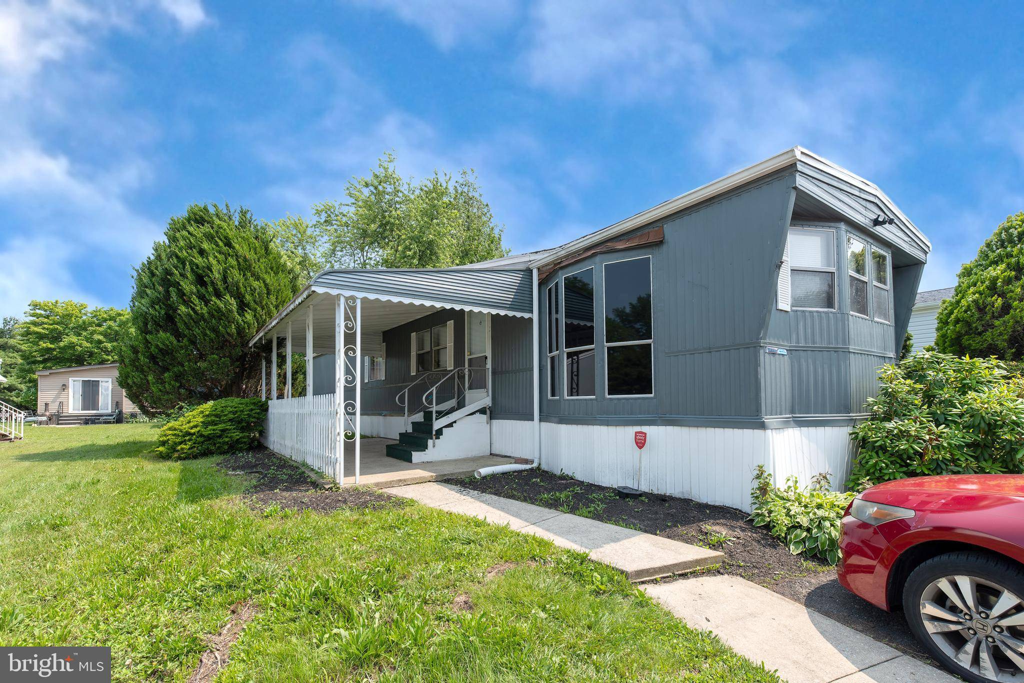 Williamstown, NJ 08094,218 EISENHOWER DR