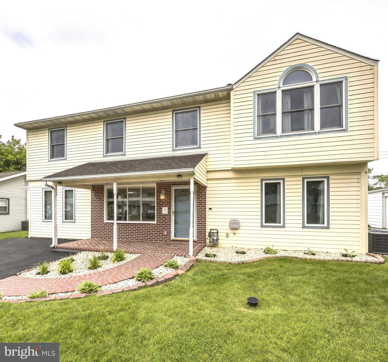 Fairless Hills, PA 19030,632 AUBURN RD