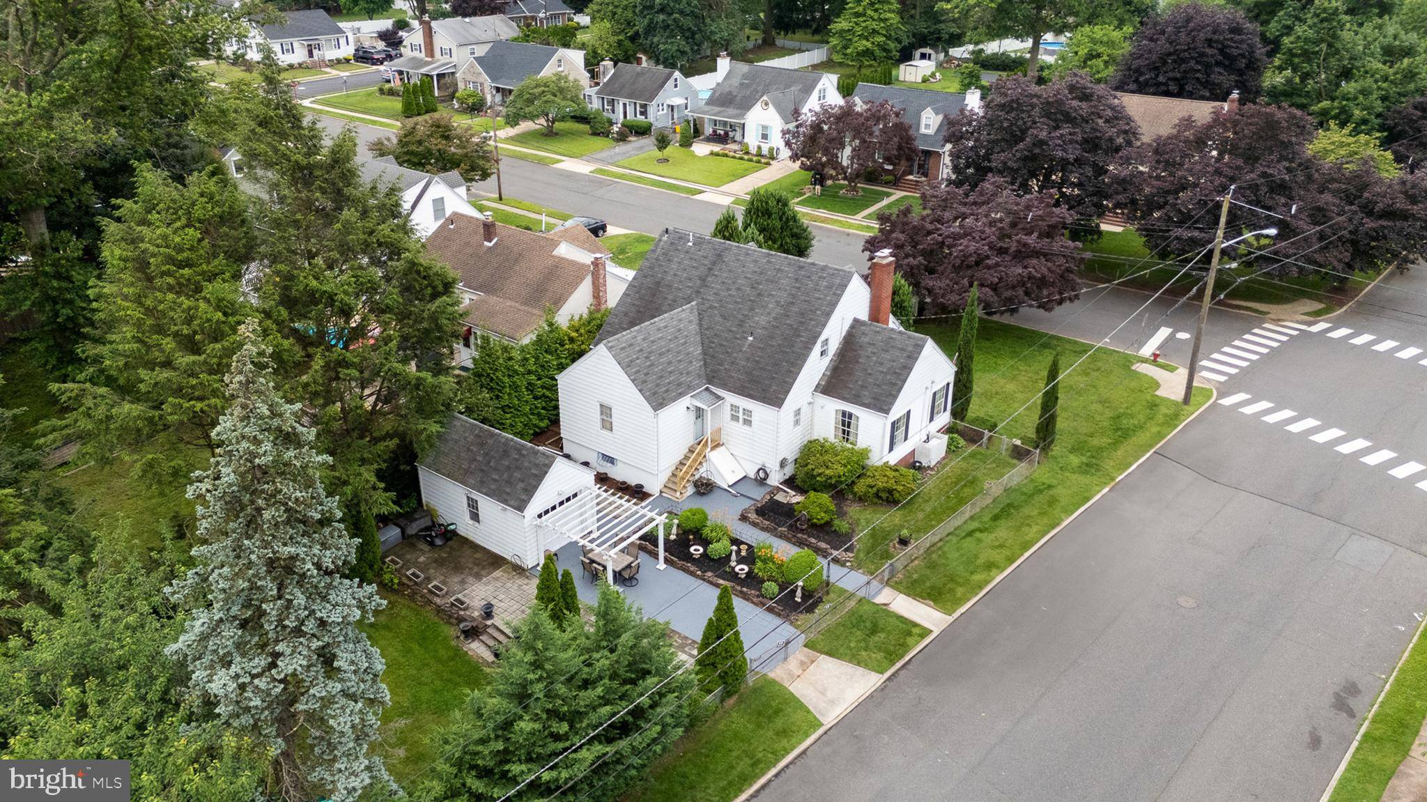 Hamilton, NJ 08610,1606 W MCGALLIARD AVE
