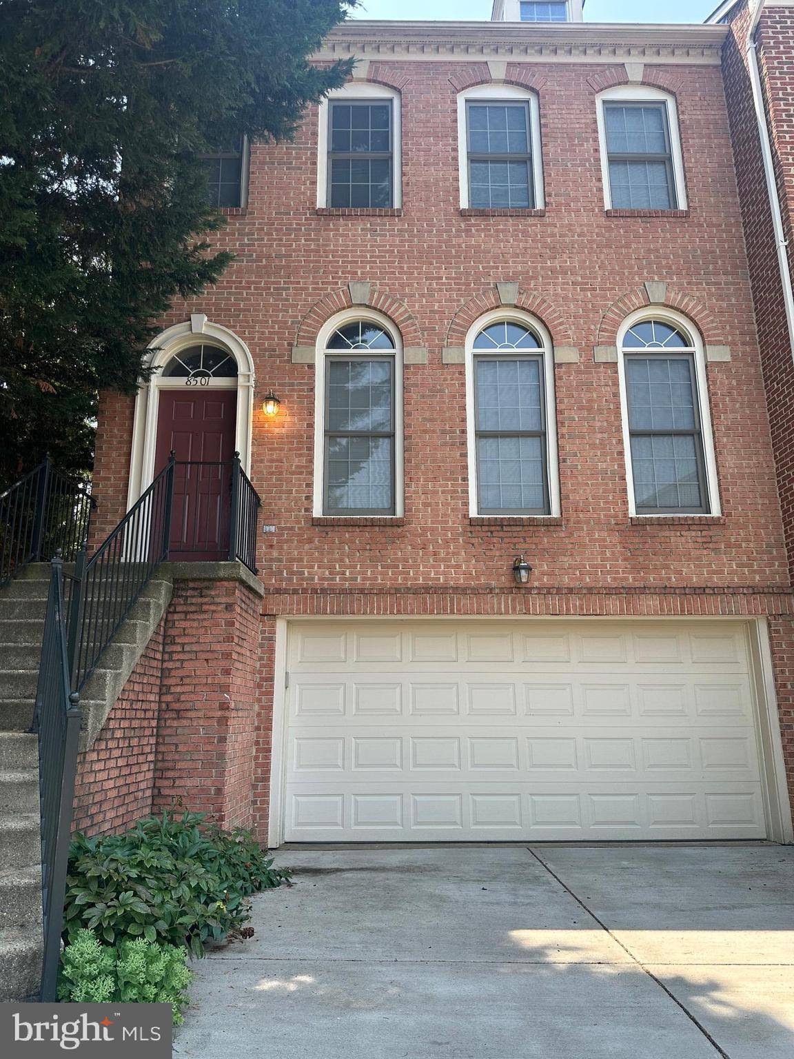Vienna, VA 22182,8501 WESTOWN WAY E