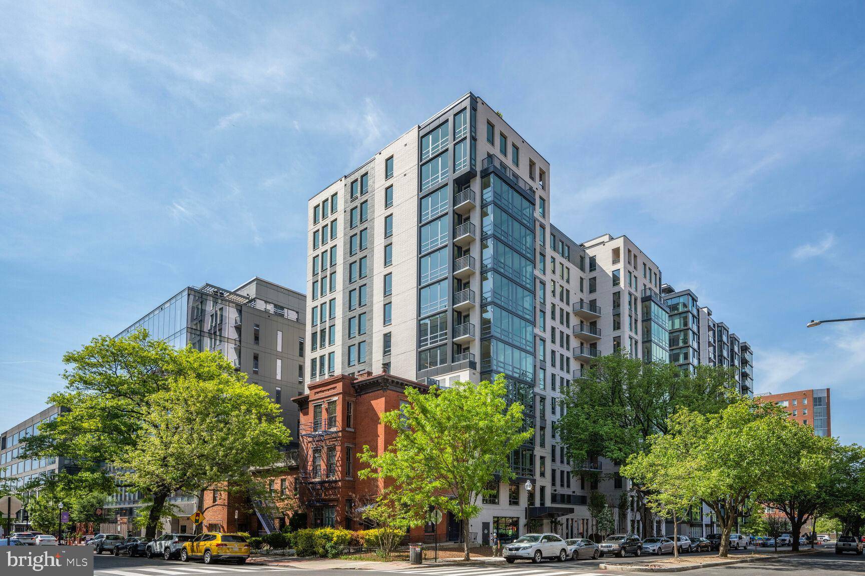 Washington, DC 20001,950 3RD ST NW #PH 1206