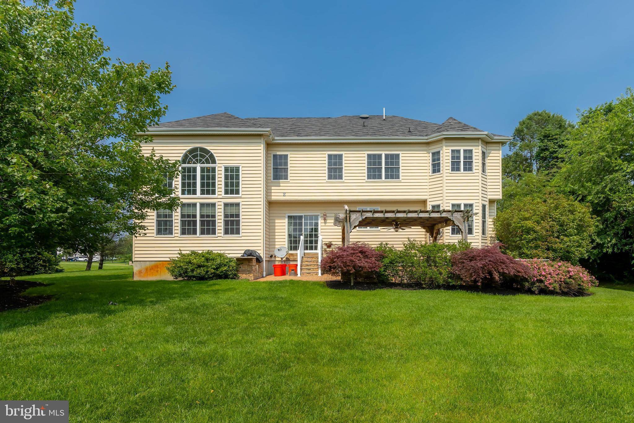 Swedesboro, NJ 08085,17 WILLOWBROOK LN