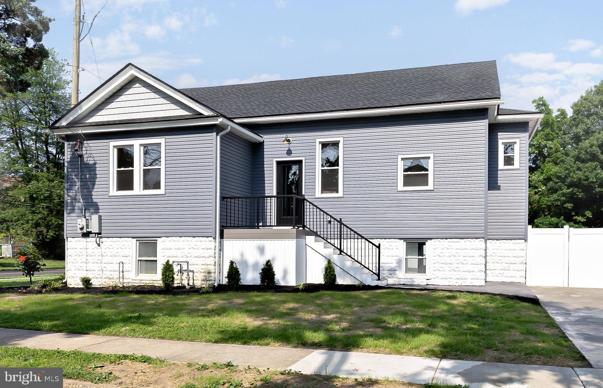 Gloucester City, NJ 08030,301 NICHOLSON RD
