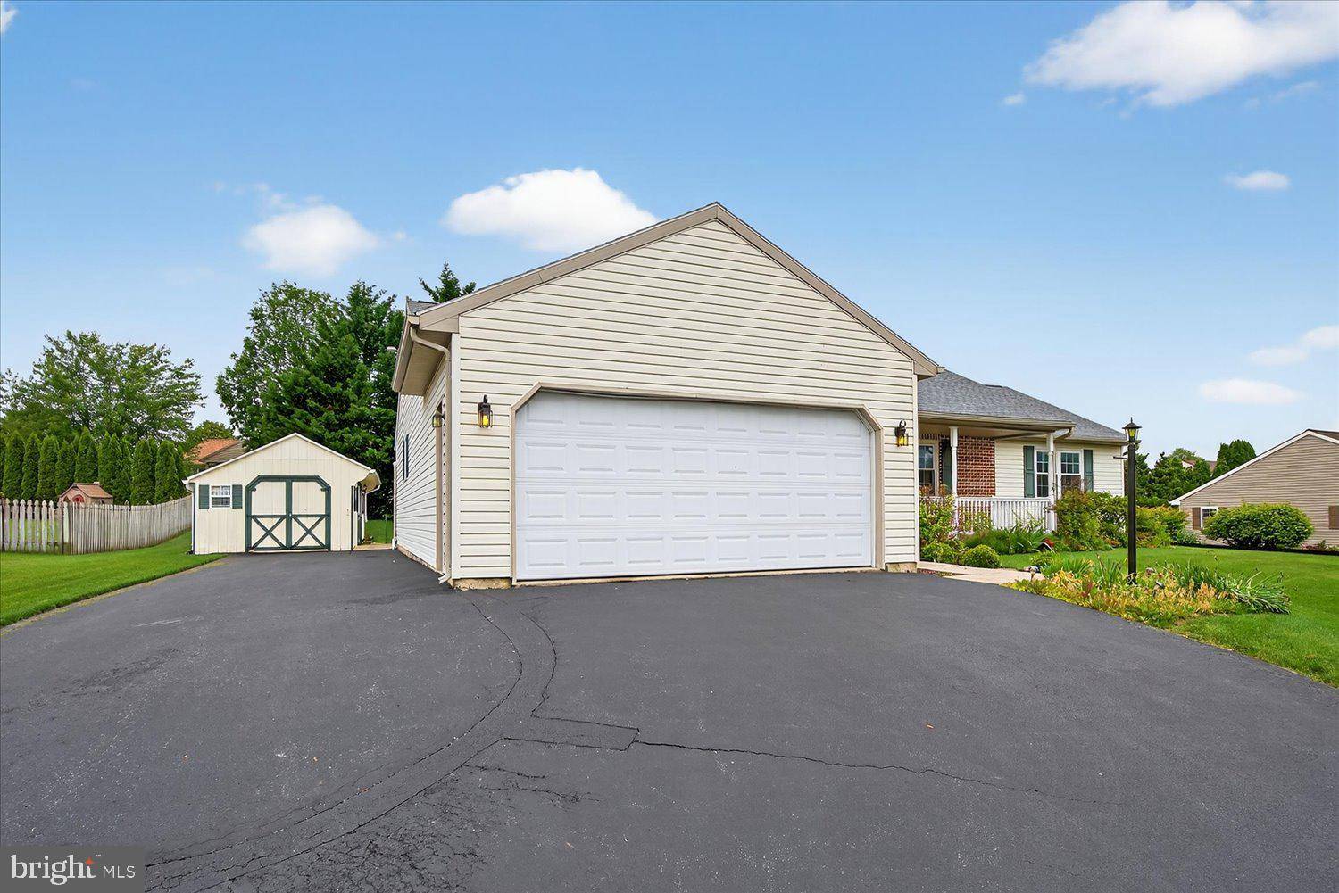 Denver, PA 17517,12 ROSEMONT DR