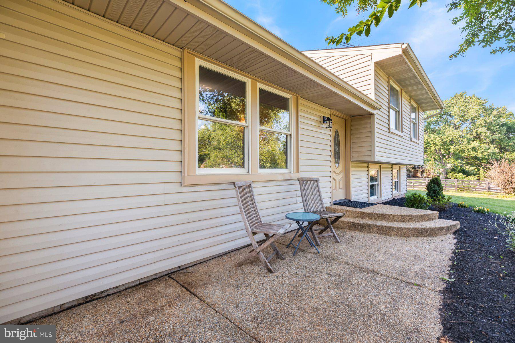 Poolesville, MD 20837,17528 COLLIER CIR