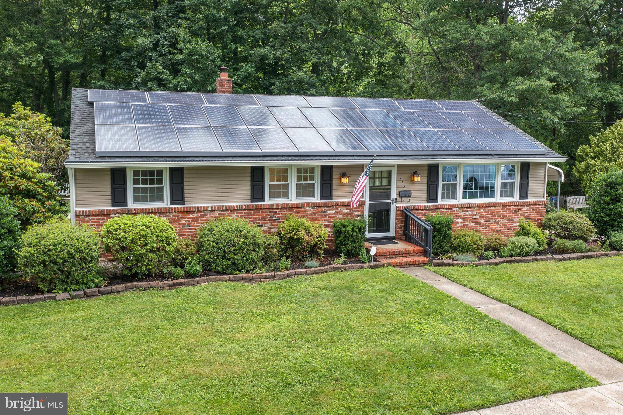 Lindenwold, NJ 08021,315 LAKE BLVD
