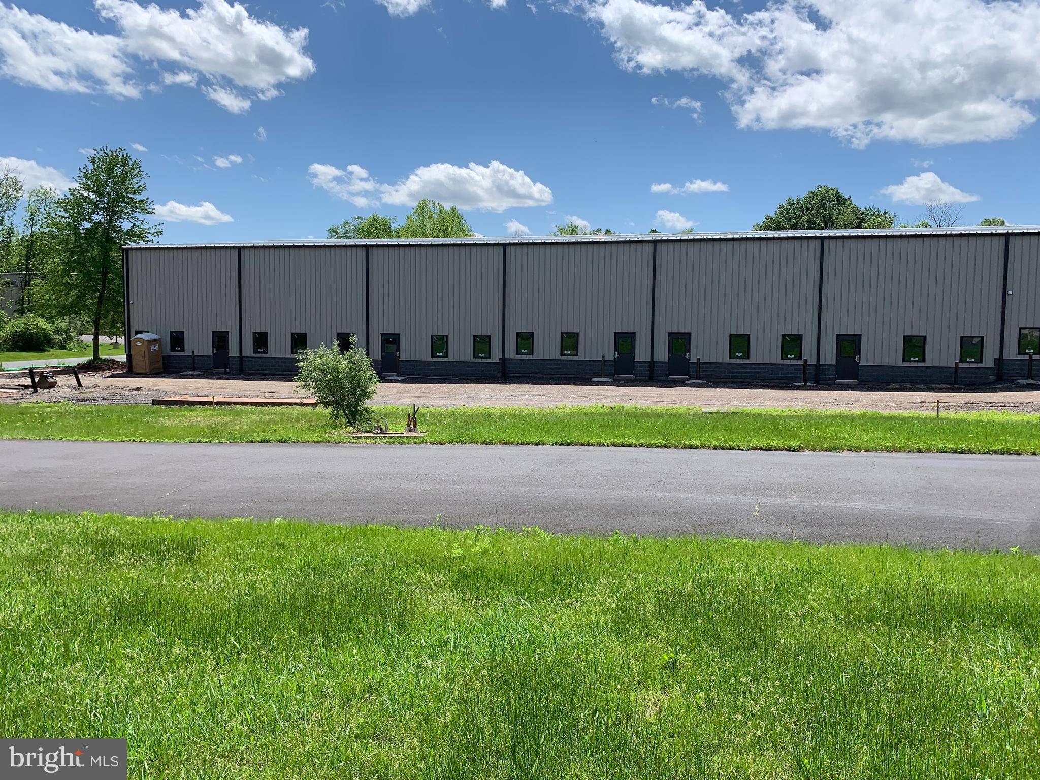 New Britain, PA 18901,44 INDUSTRIAL DR