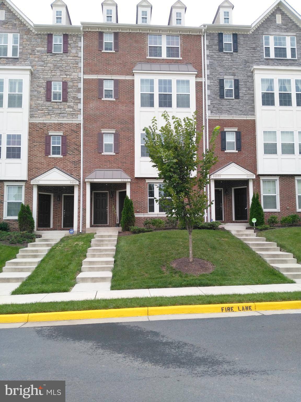 Chantilly, VA 20152,44037 ETNA TER