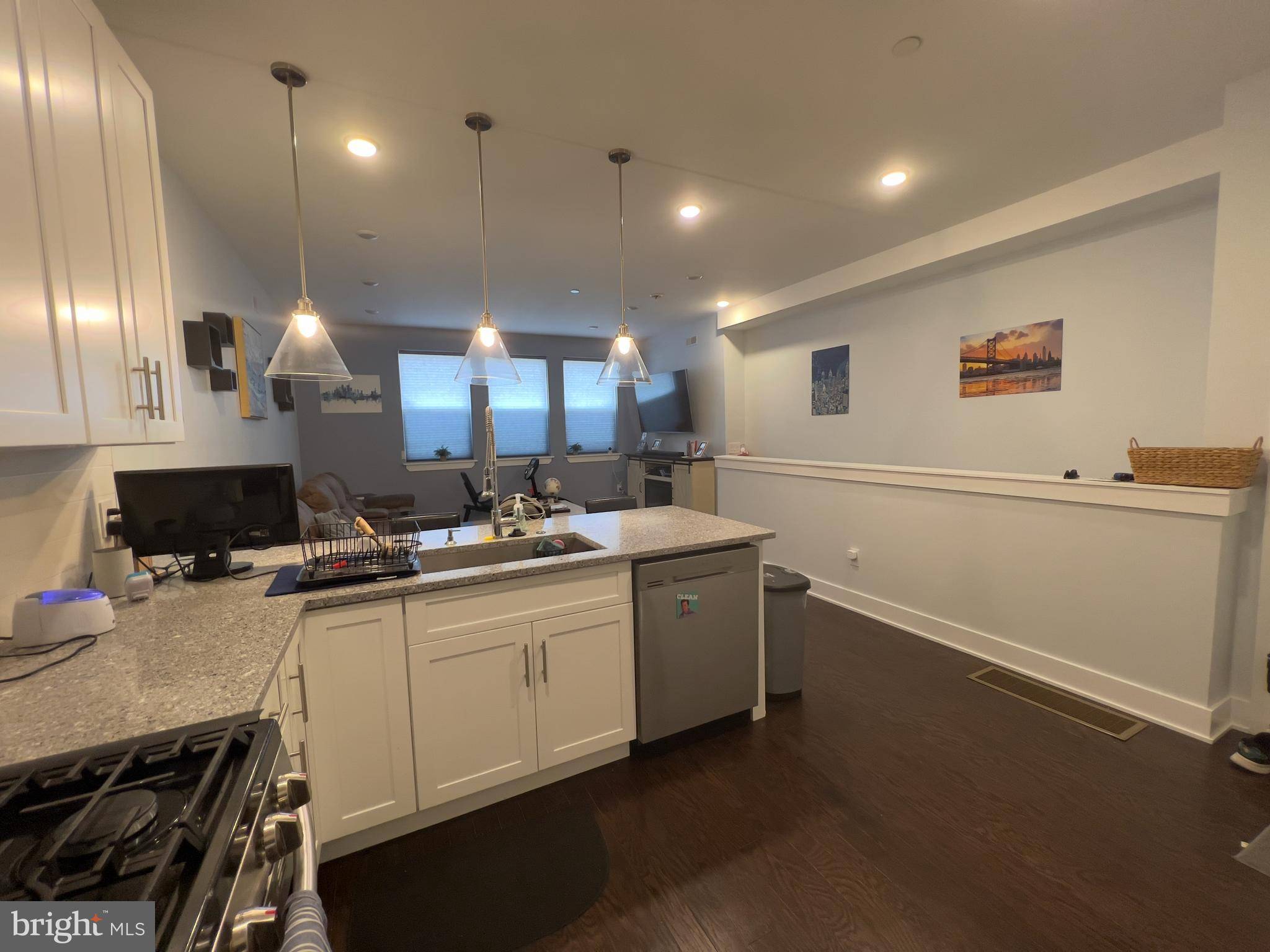 Philadelphia, PA 19125,959 SHACKAMAXON ST #1