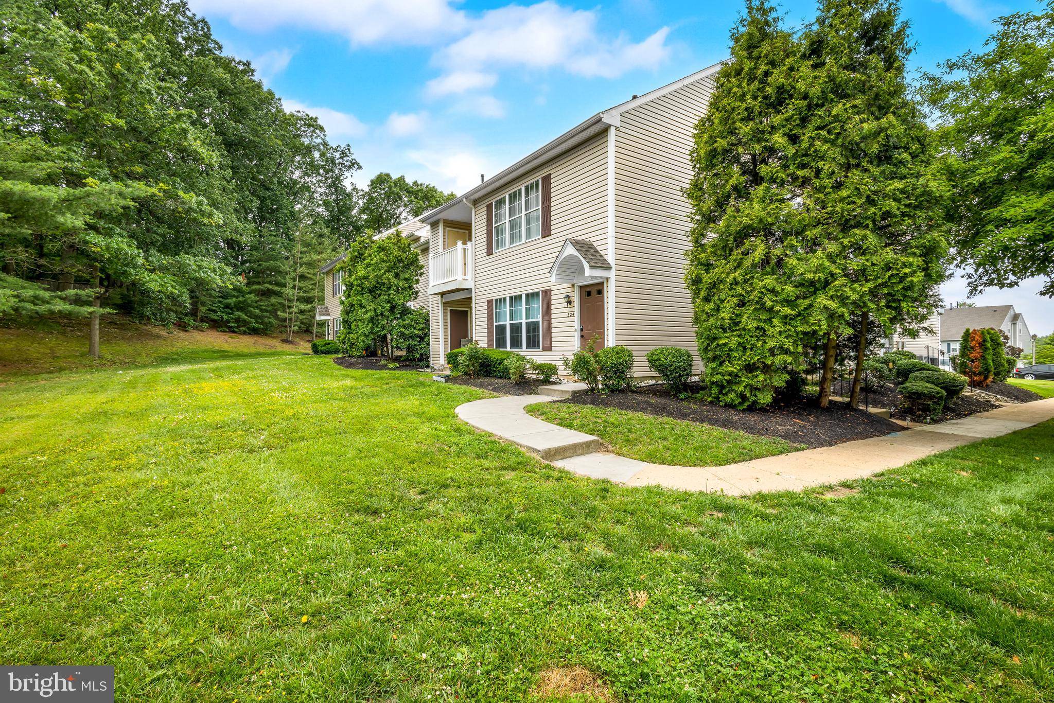 Sewell, NJ 08080,324 SURREY CT
