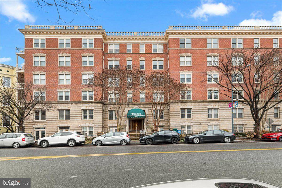Washington, DC 20009,1801 CALVERT ST NW #204