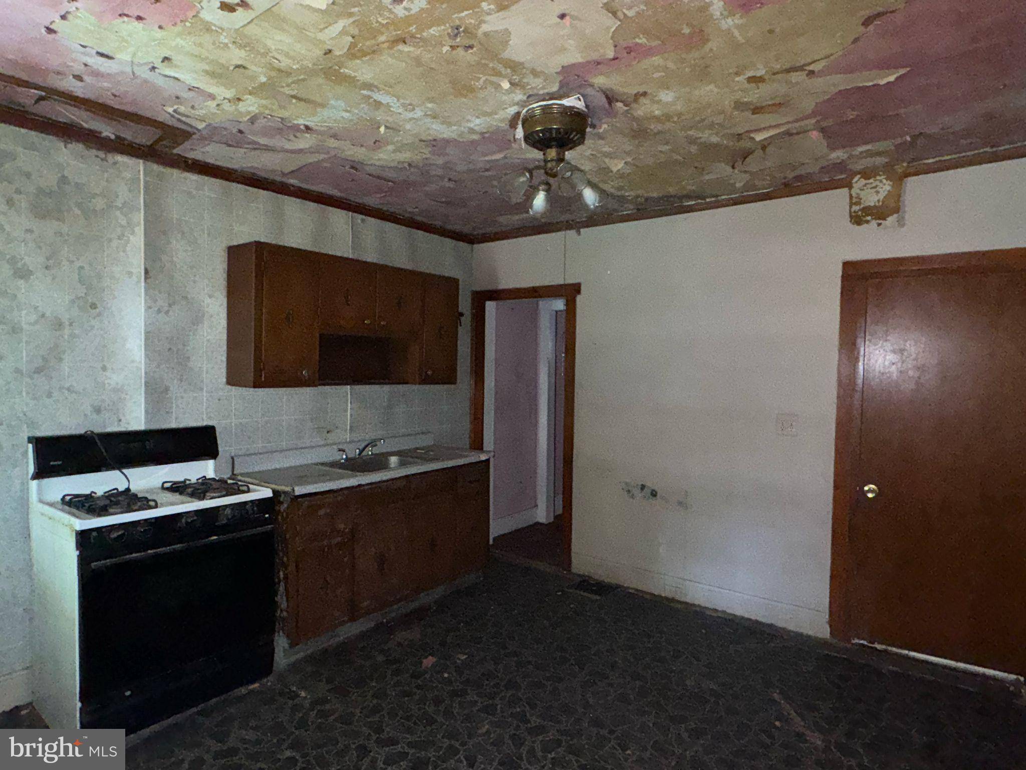 Trenton, NJ 08638,268 COURTLAND