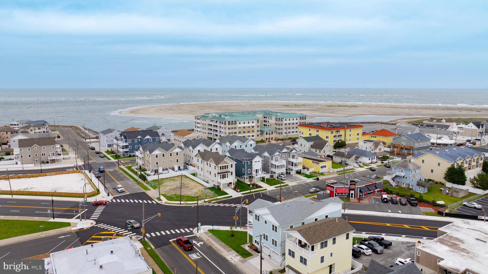 North Wildwood, NJ 08260,209 N NEW YORK AVE #2