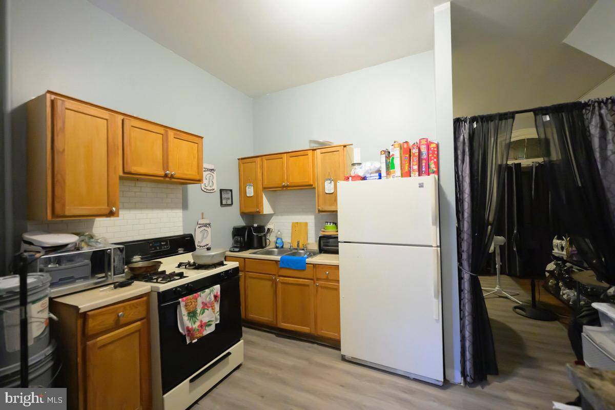 Reading, PA 19602,214 S 13TH ST