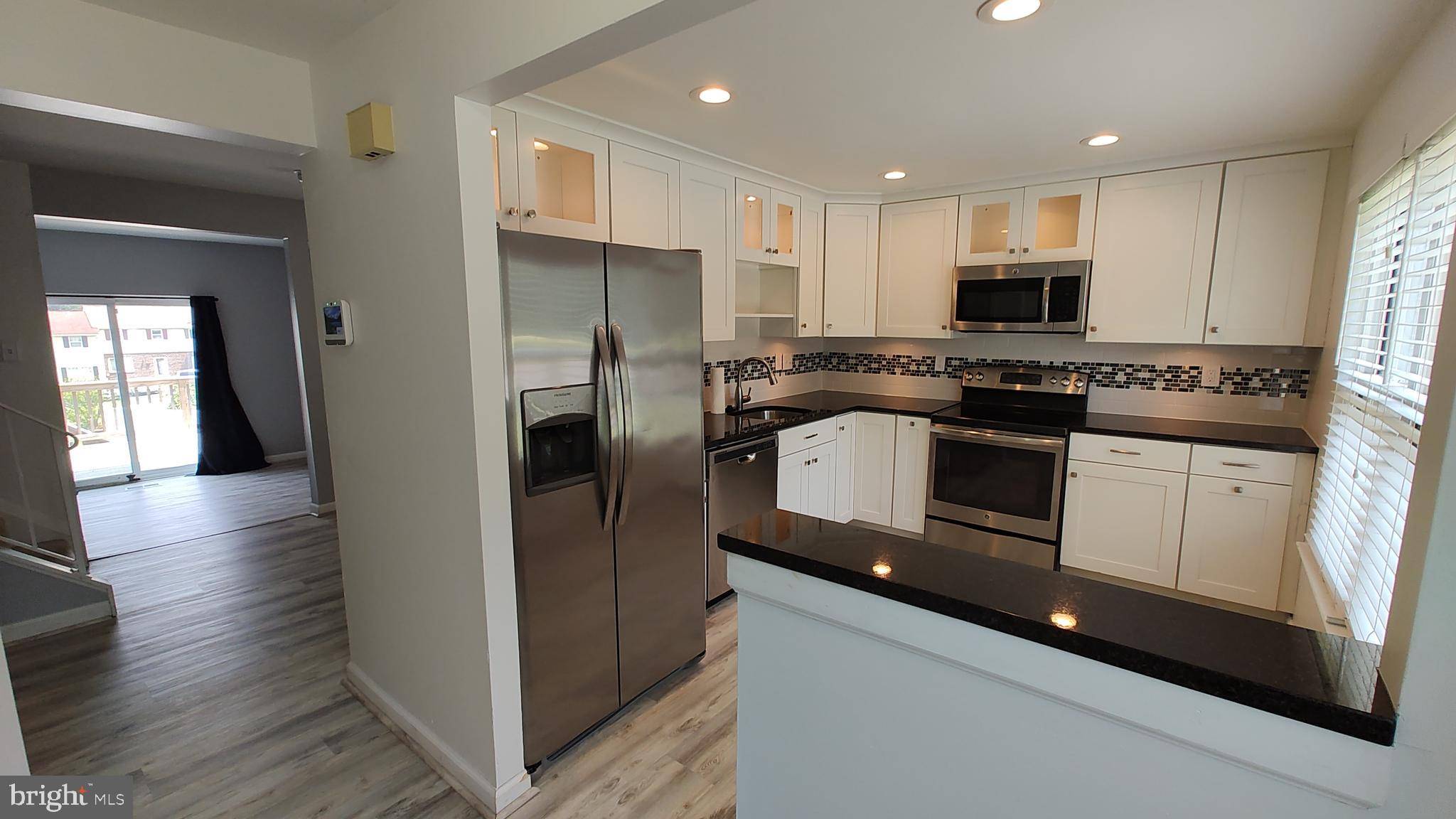 Rosedale, MD 21237,2 SHADOWBROOK CT